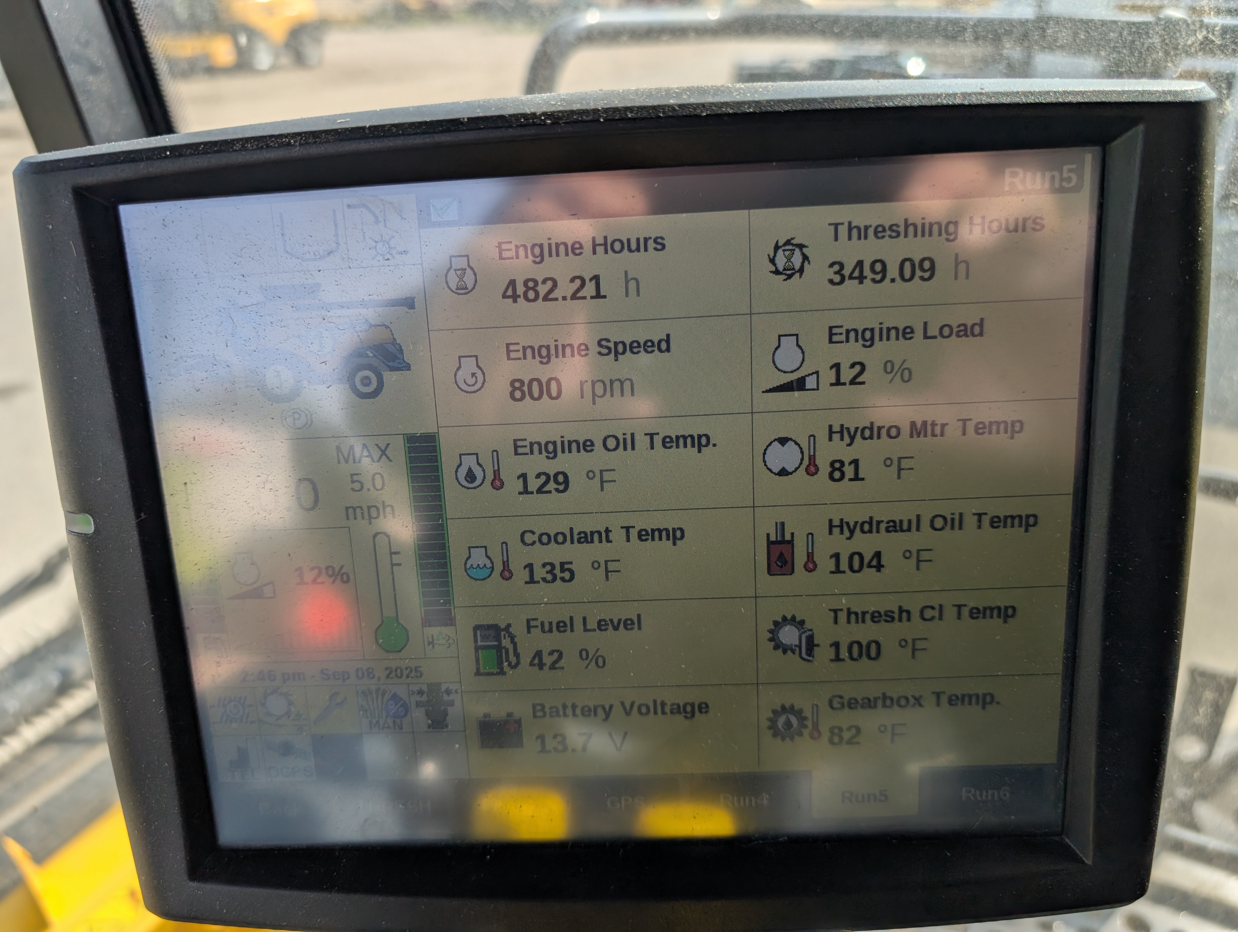 2023 New Holland CR9.90Z Combine