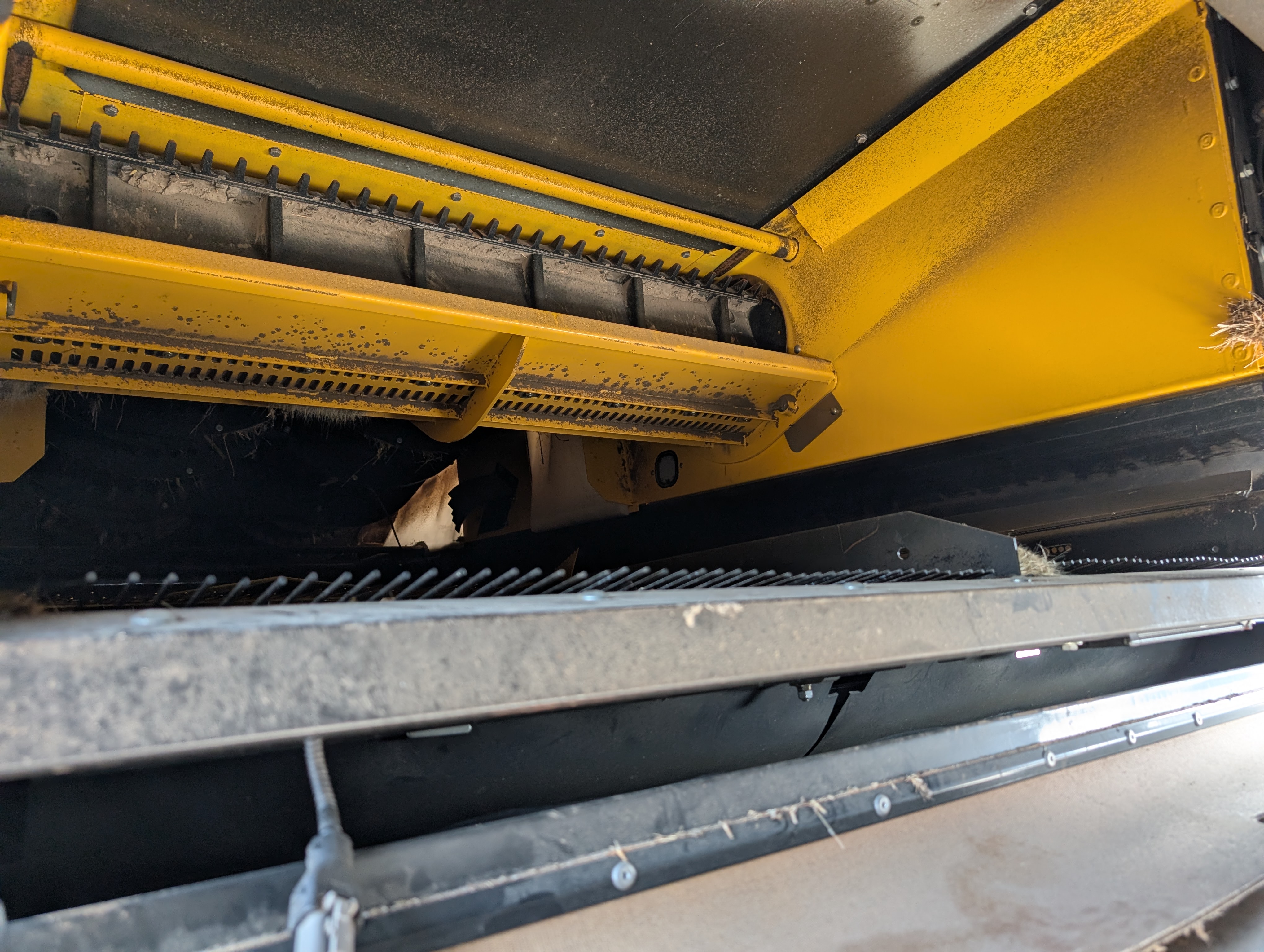 2023 New Holland CR9.90Z Combine