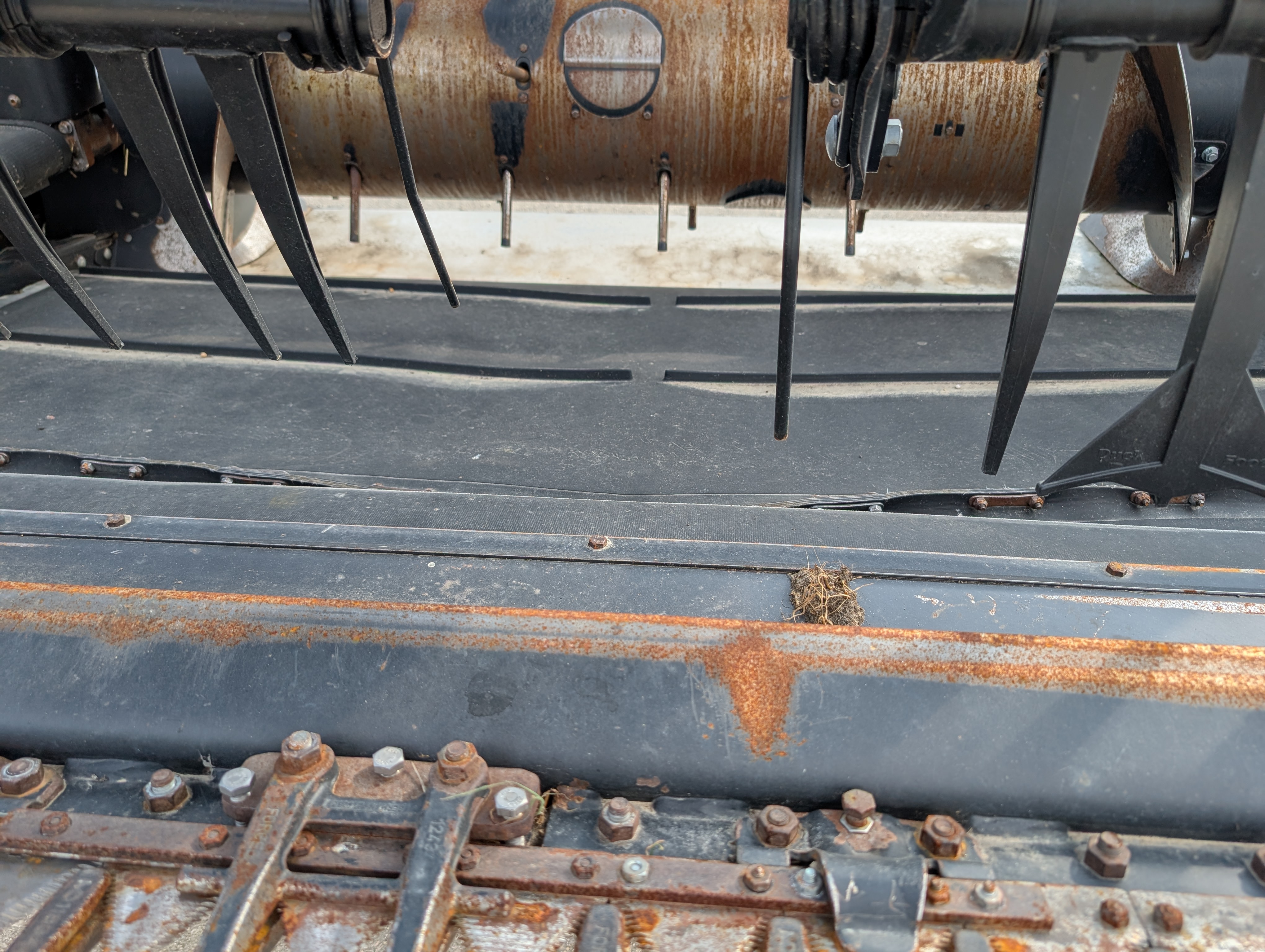 2021 MacDon FD140 Header Draper Flex