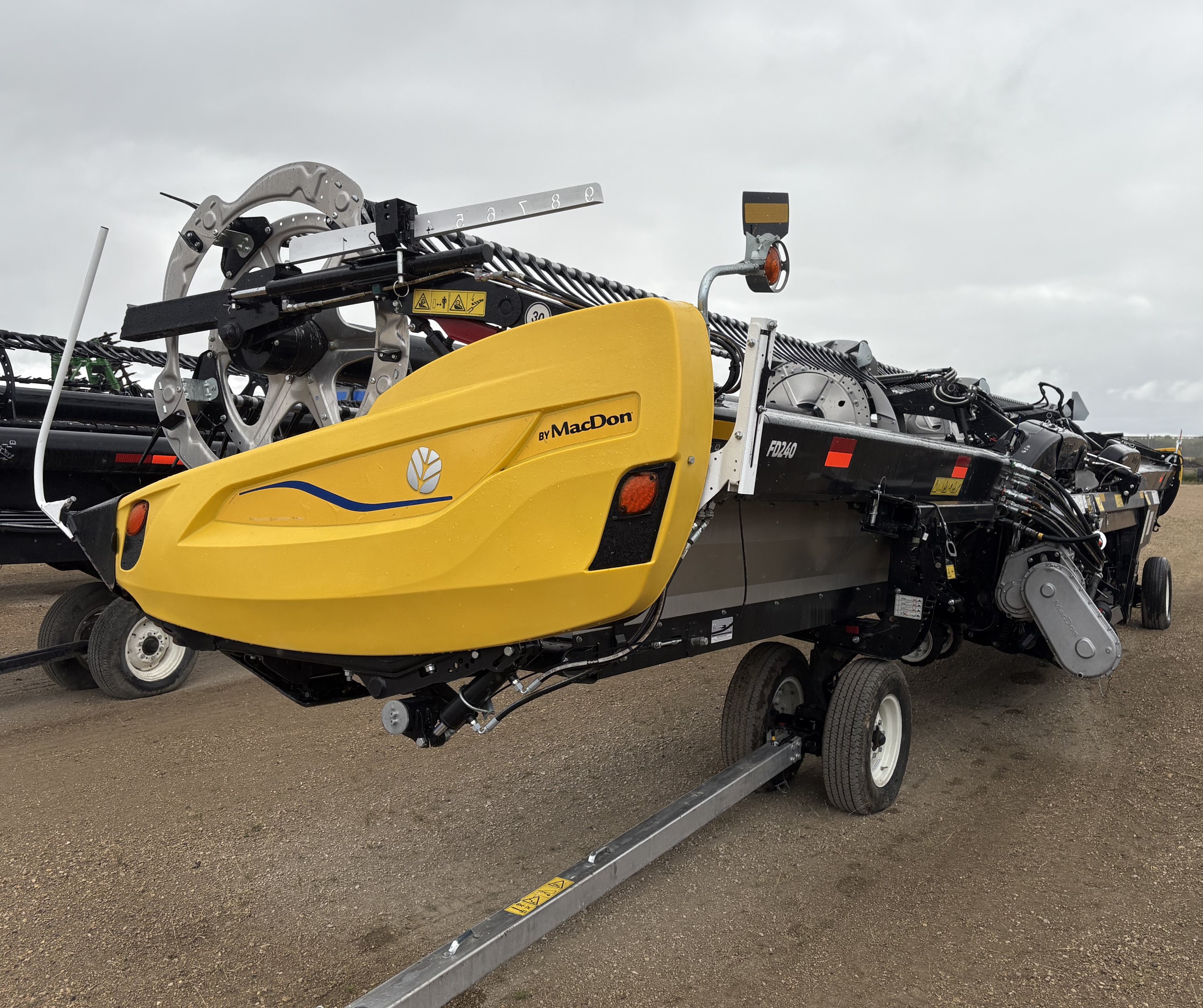 2023 MacDon FD240 Header Draper Flex