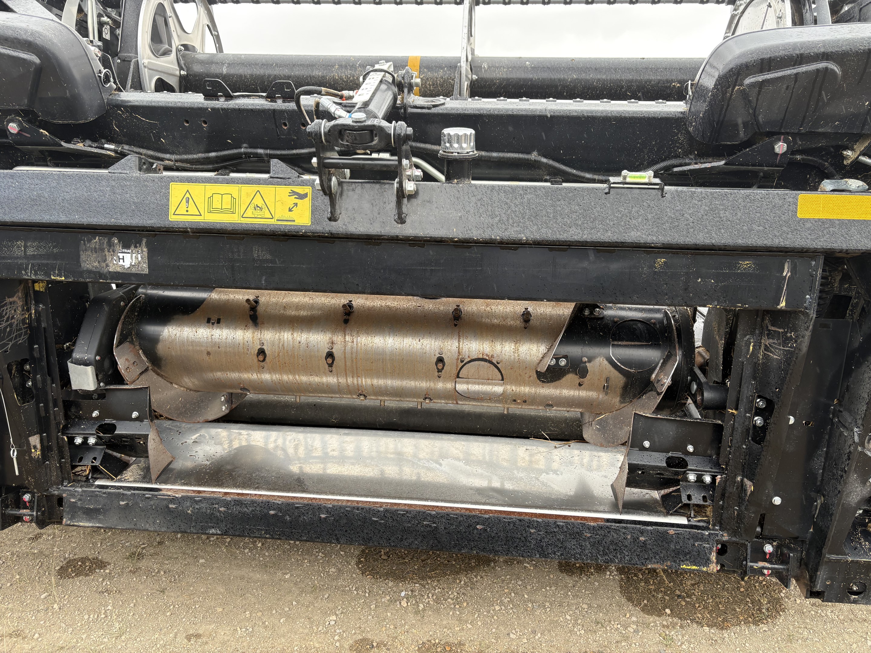 2023 MacDon FD240 Header Draper Flex