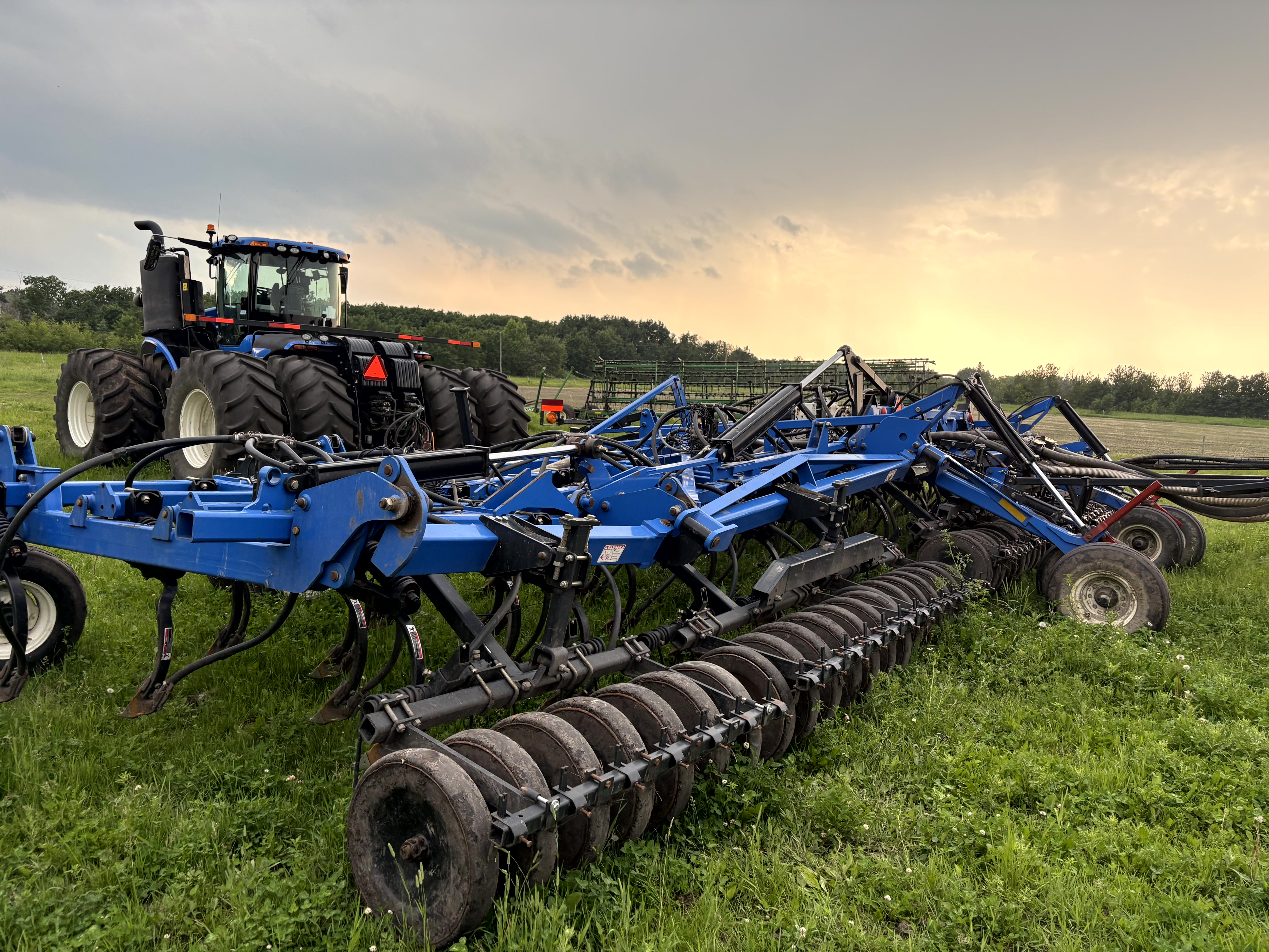2010 New Holland P2050 Air Drill