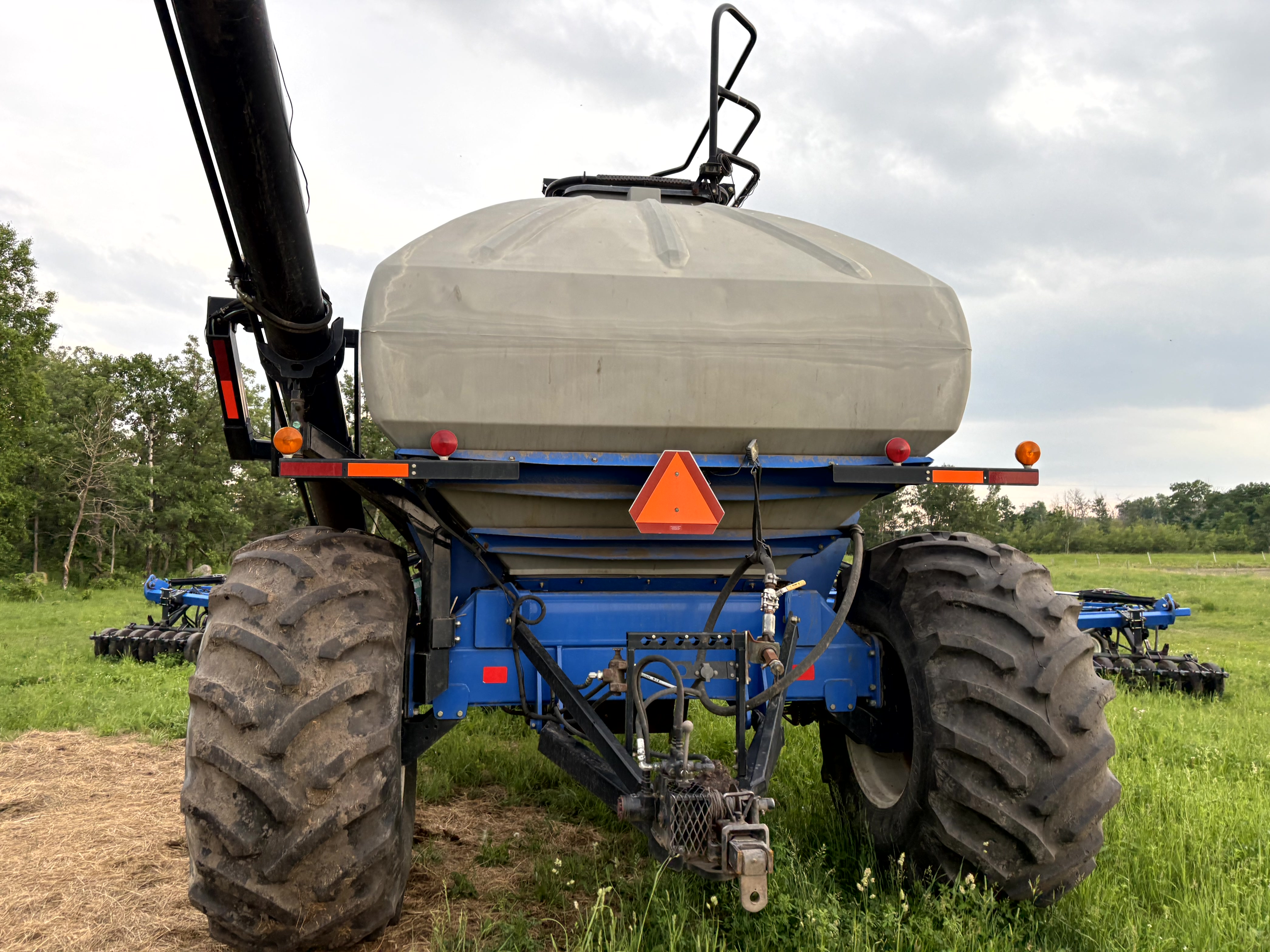 2010 New Holland P2050 Air Drill