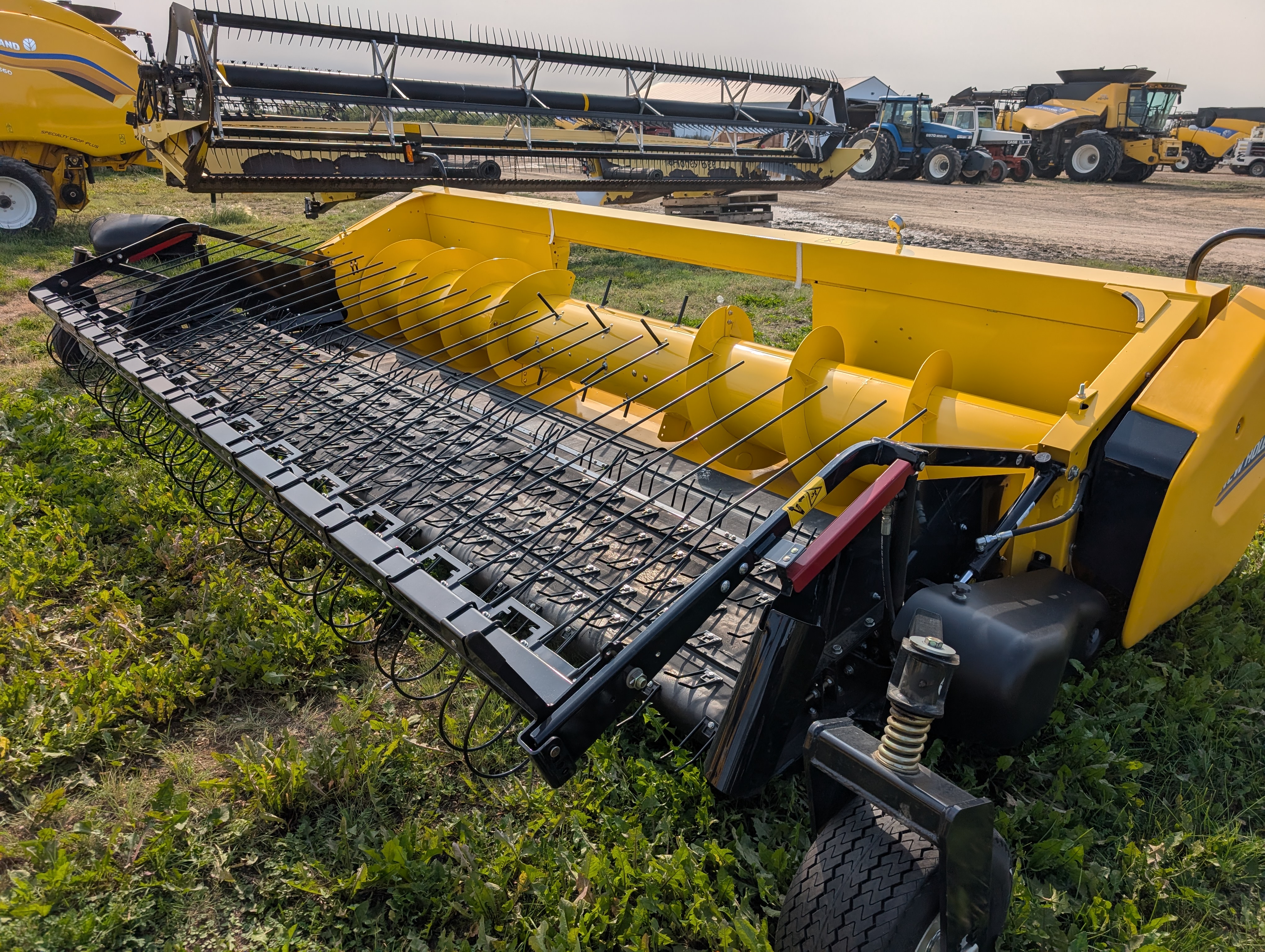 2024 New Holland 790CP Header Pickup