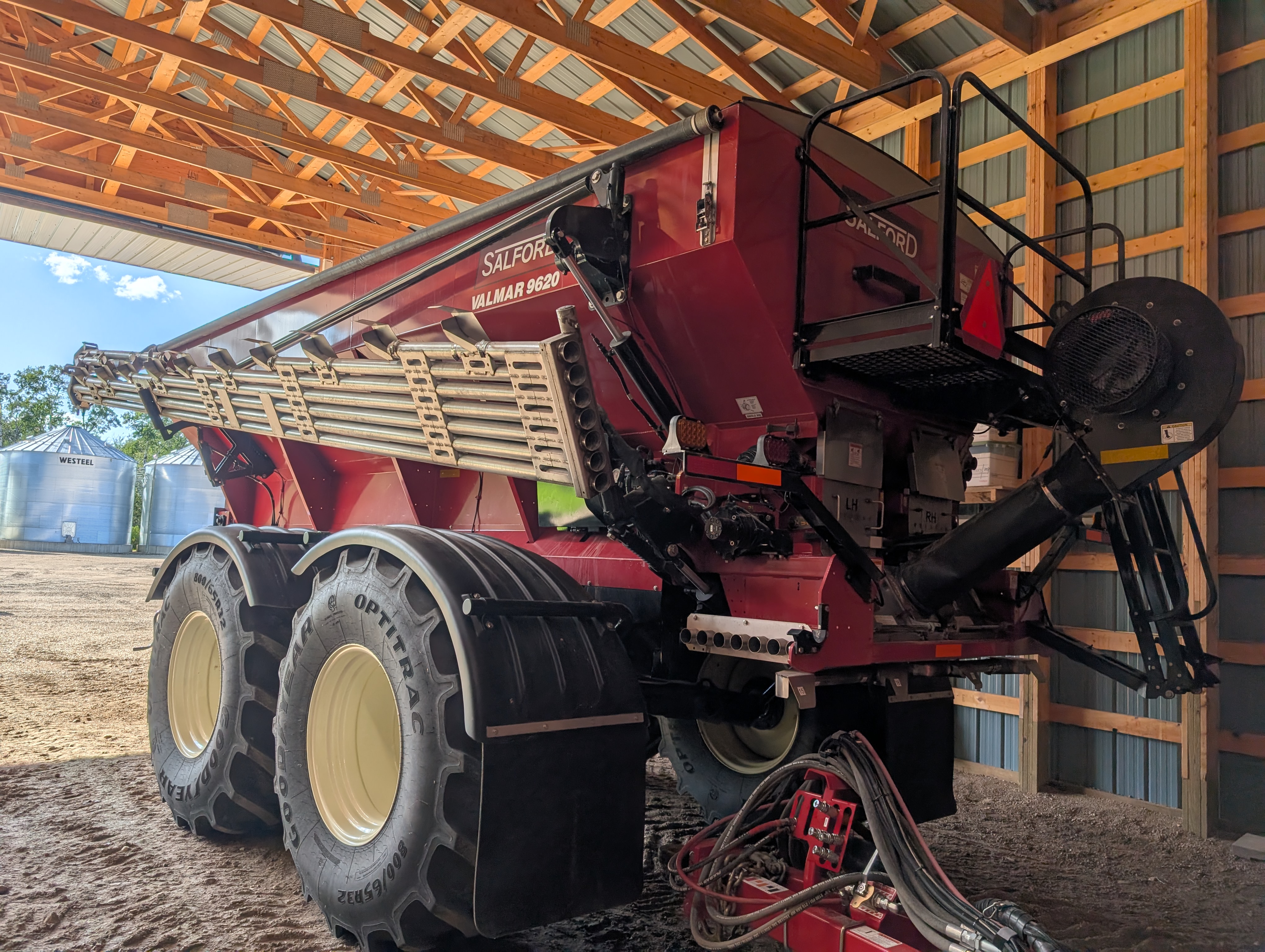 2023 Salford VALMAR 9620 Fertilizer Spreader