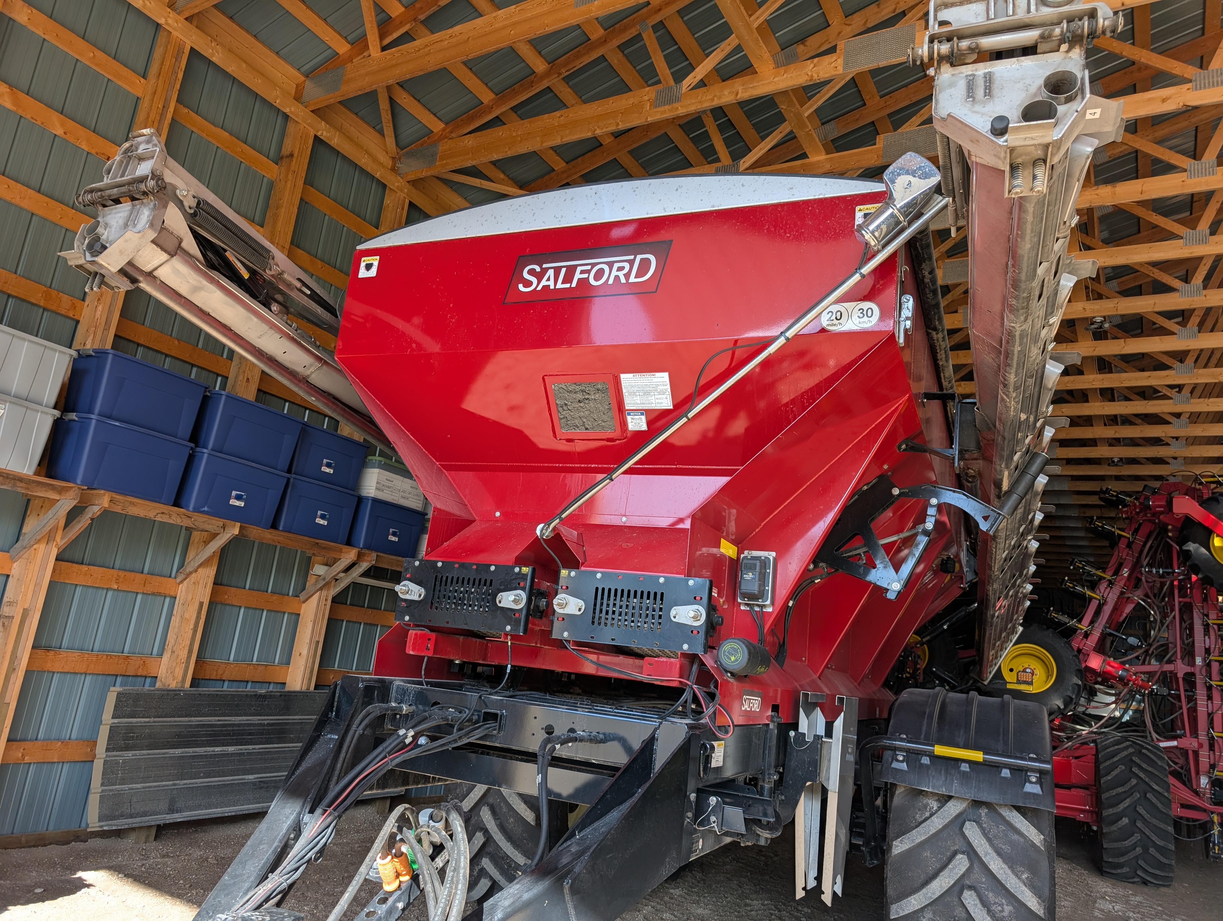 2023 Salford VALMAR 9620 Fertilizer Spreader