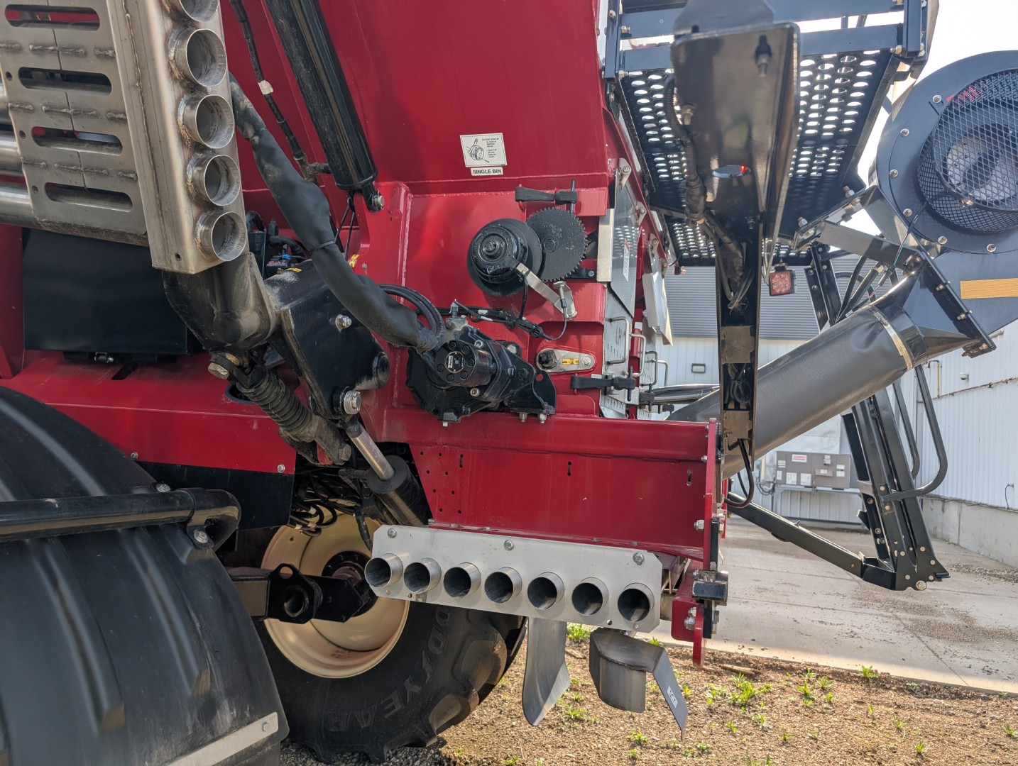 2023 Salford VALMAR 9620 Fertilizer Spreader