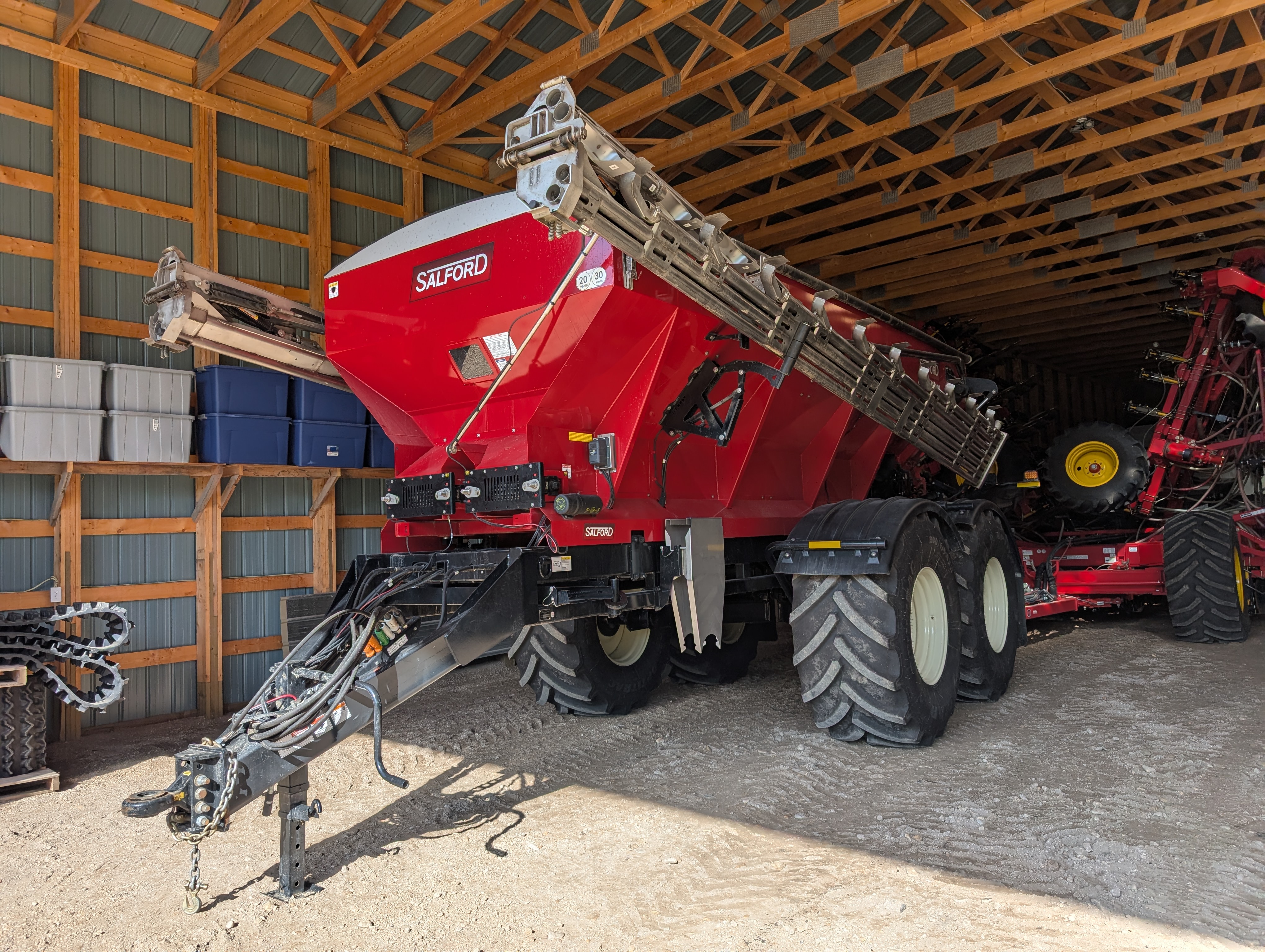 2023 Salford VALMAR 9620 Fertilizer Spreader