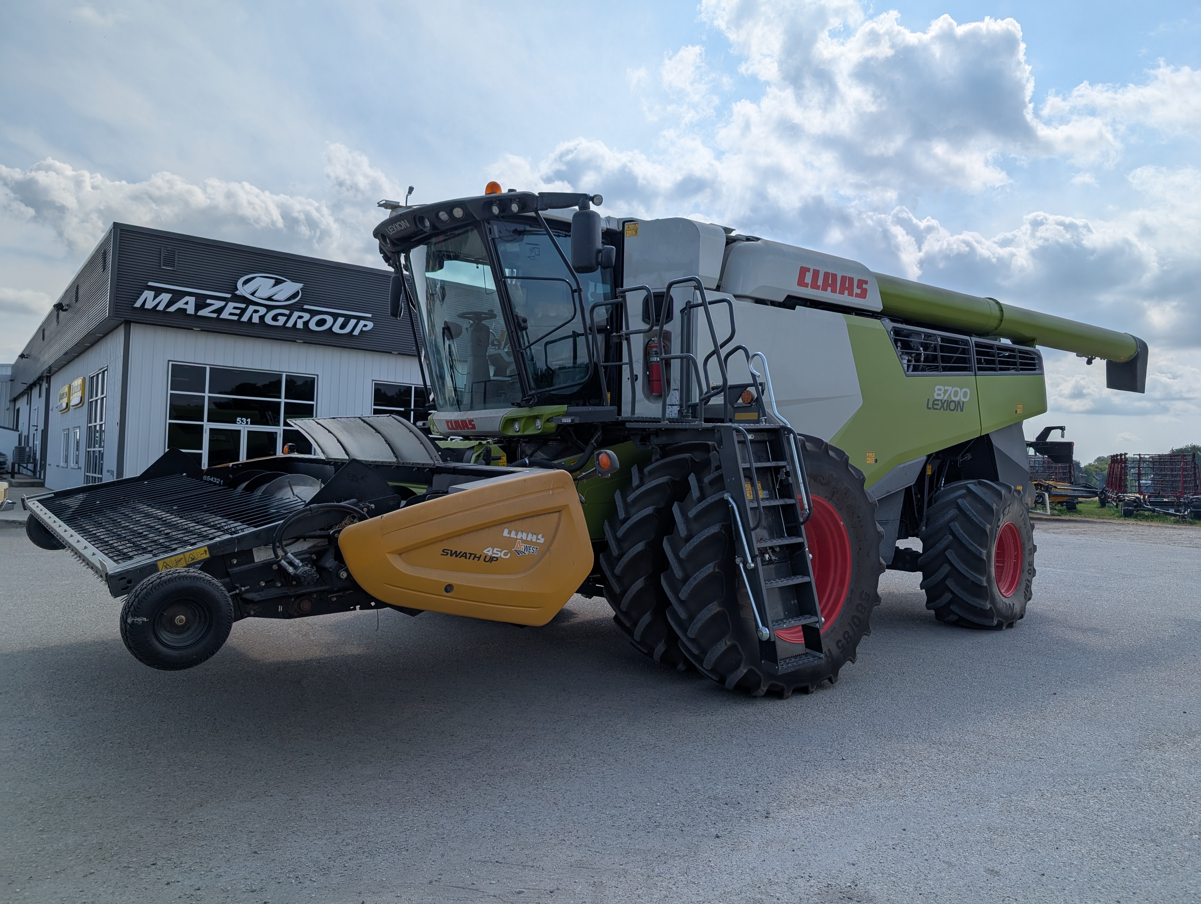 2022 CLAAS 8700 Combine