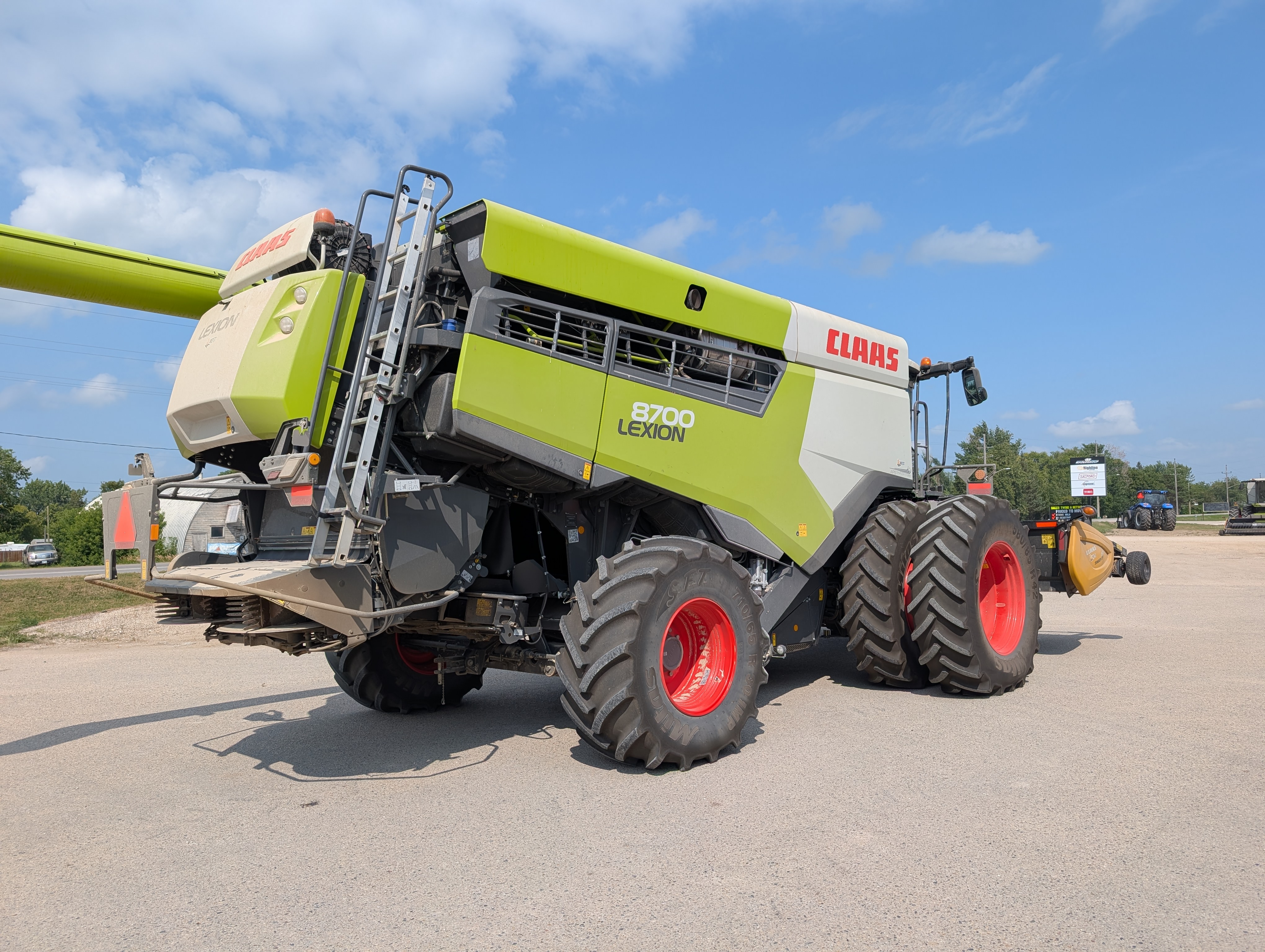 2022 CLAAS 8700 Combine