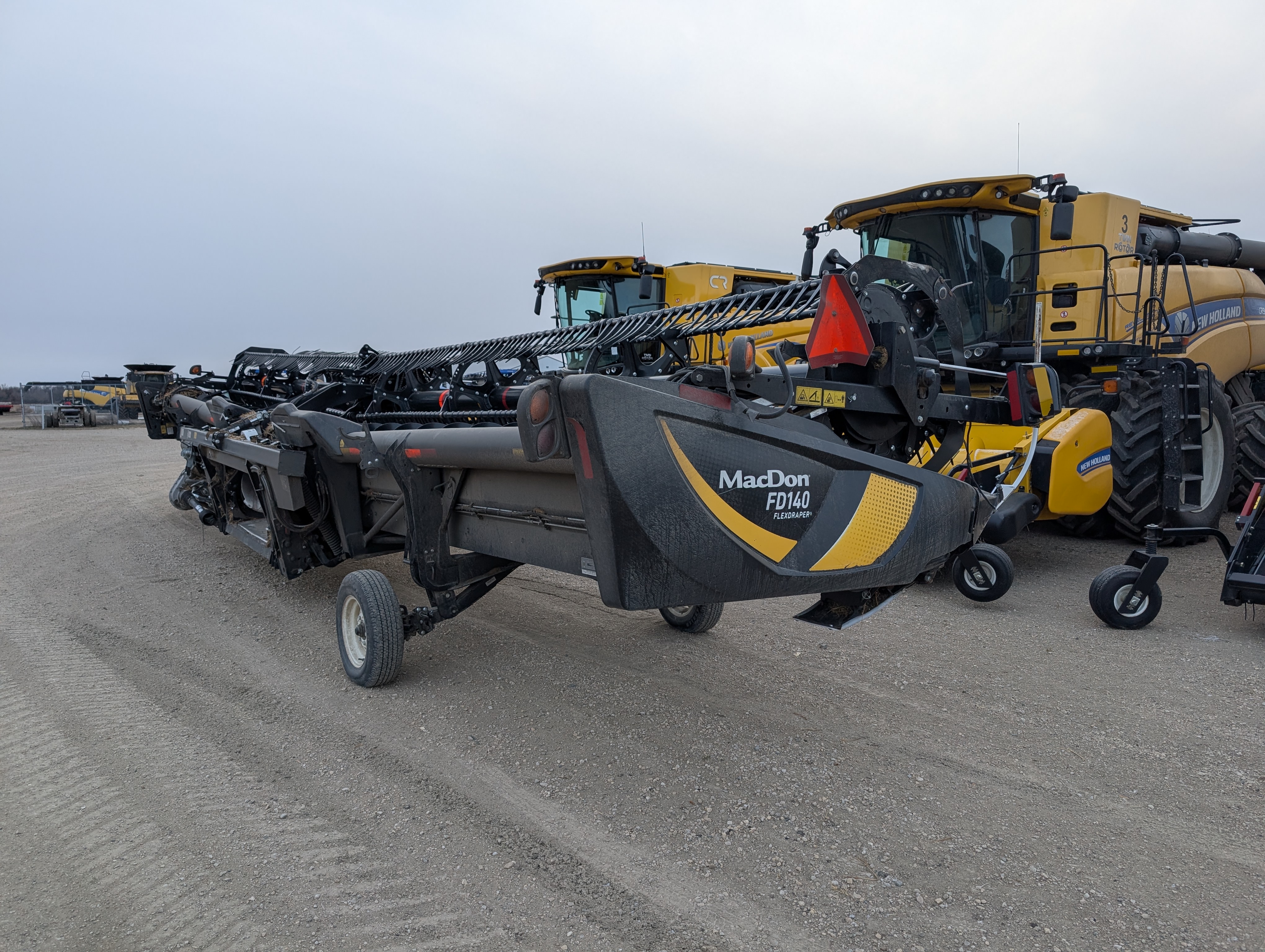 2018 MacDon FD140 Header Draper Flex