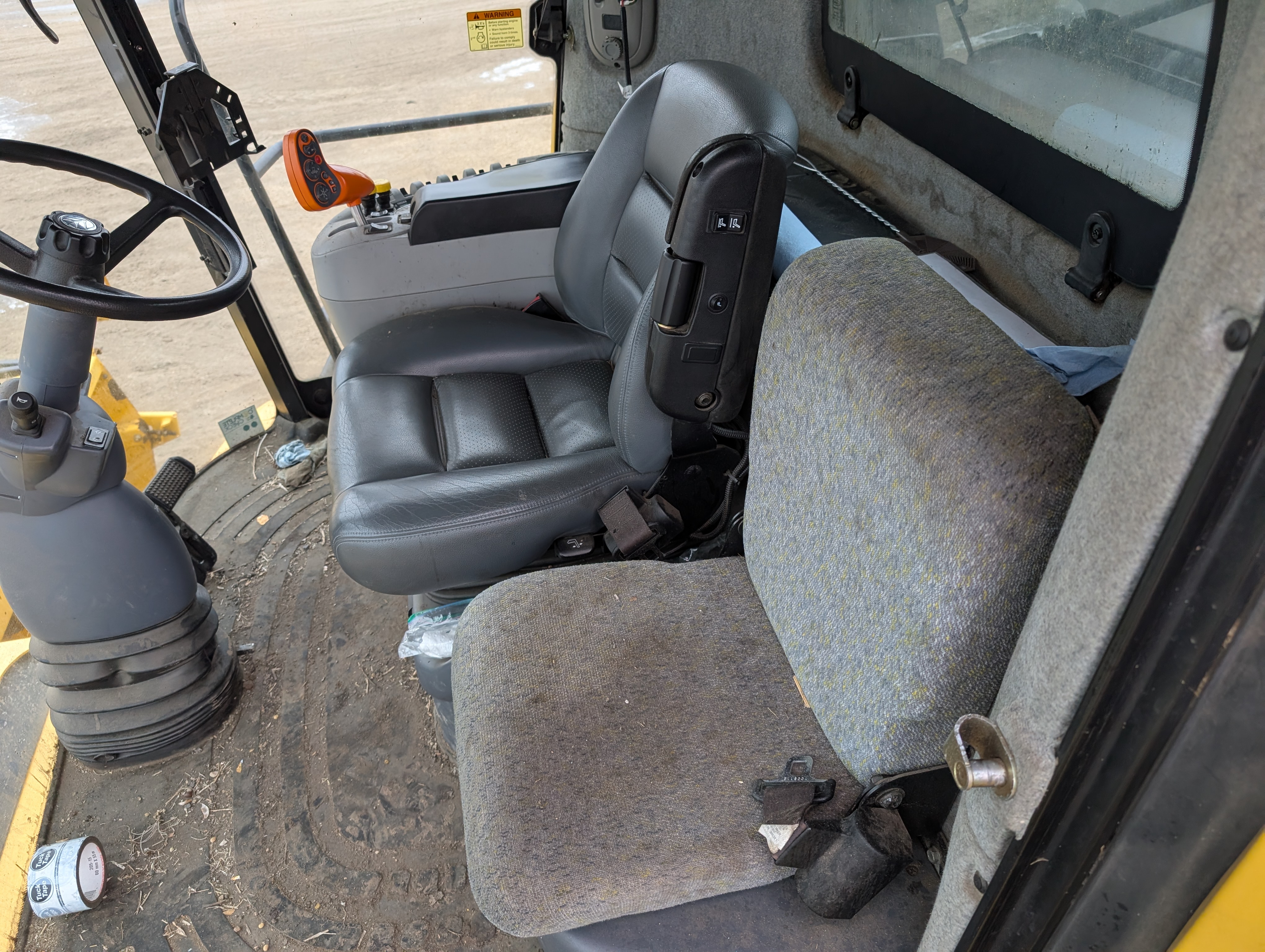 2009 New Holland CR9080 Combine