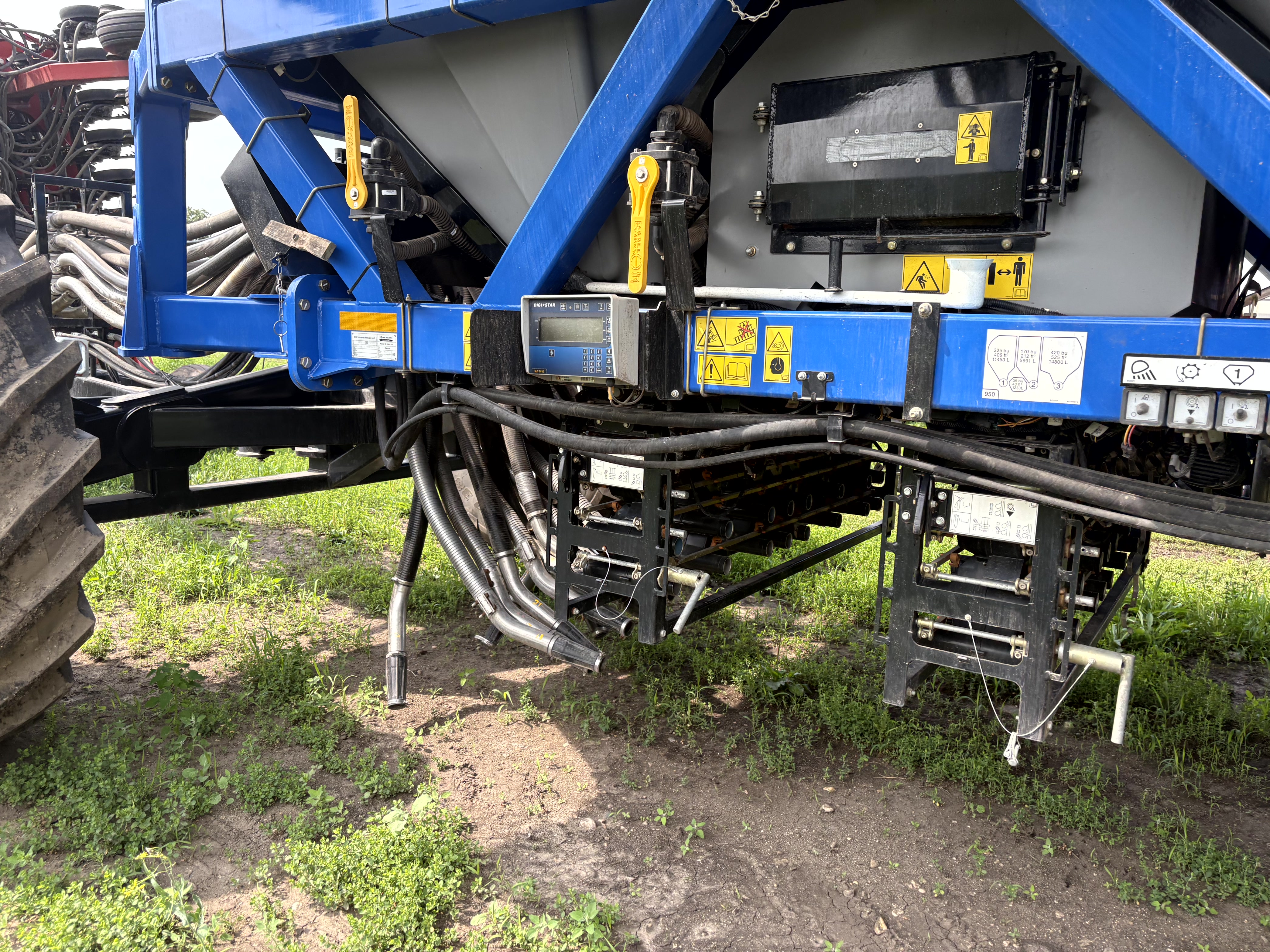 2022 New Holland P4950 Air Tank/Cart