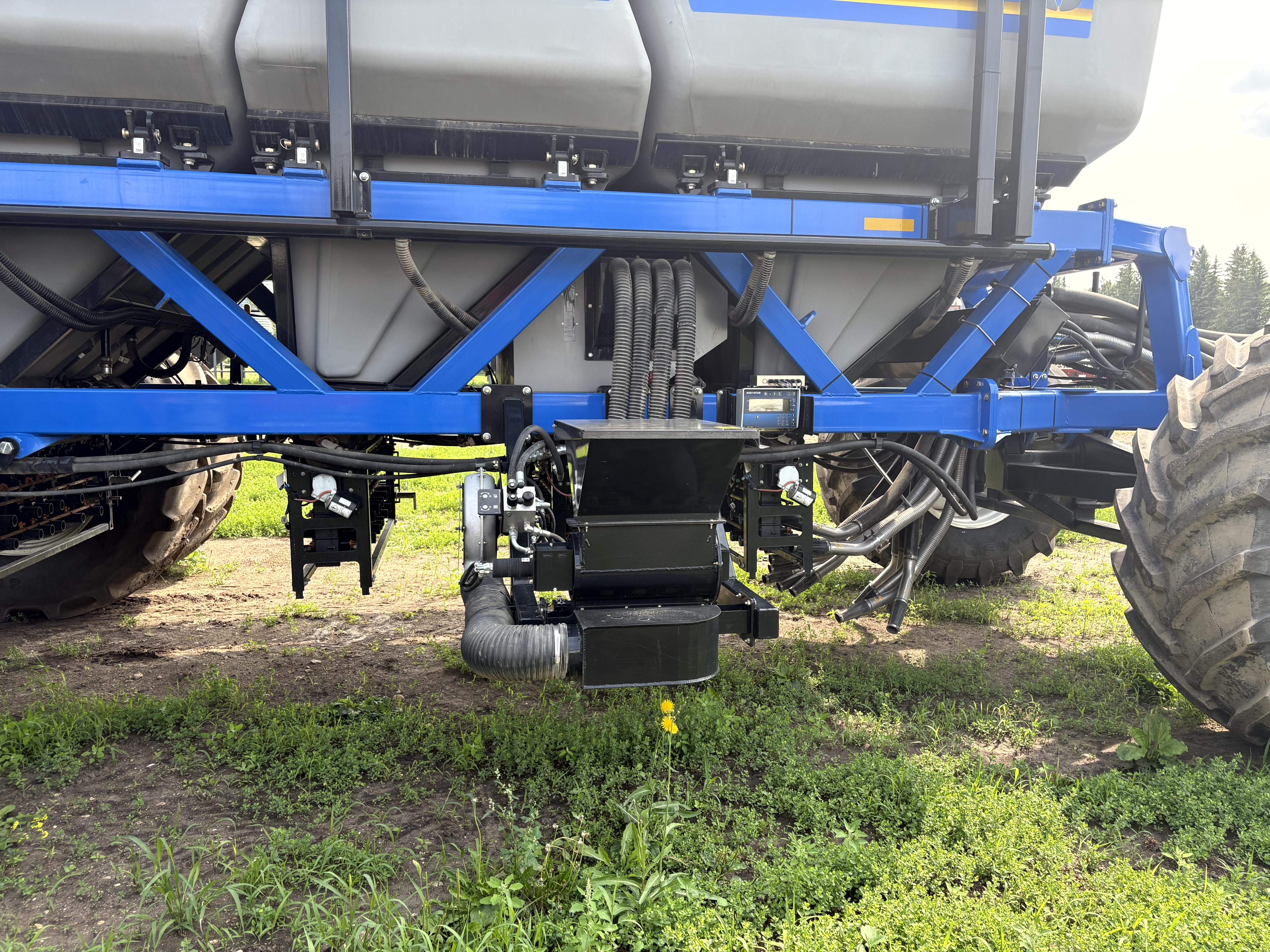 2022 New Holland P4950 Air Tank/Cart