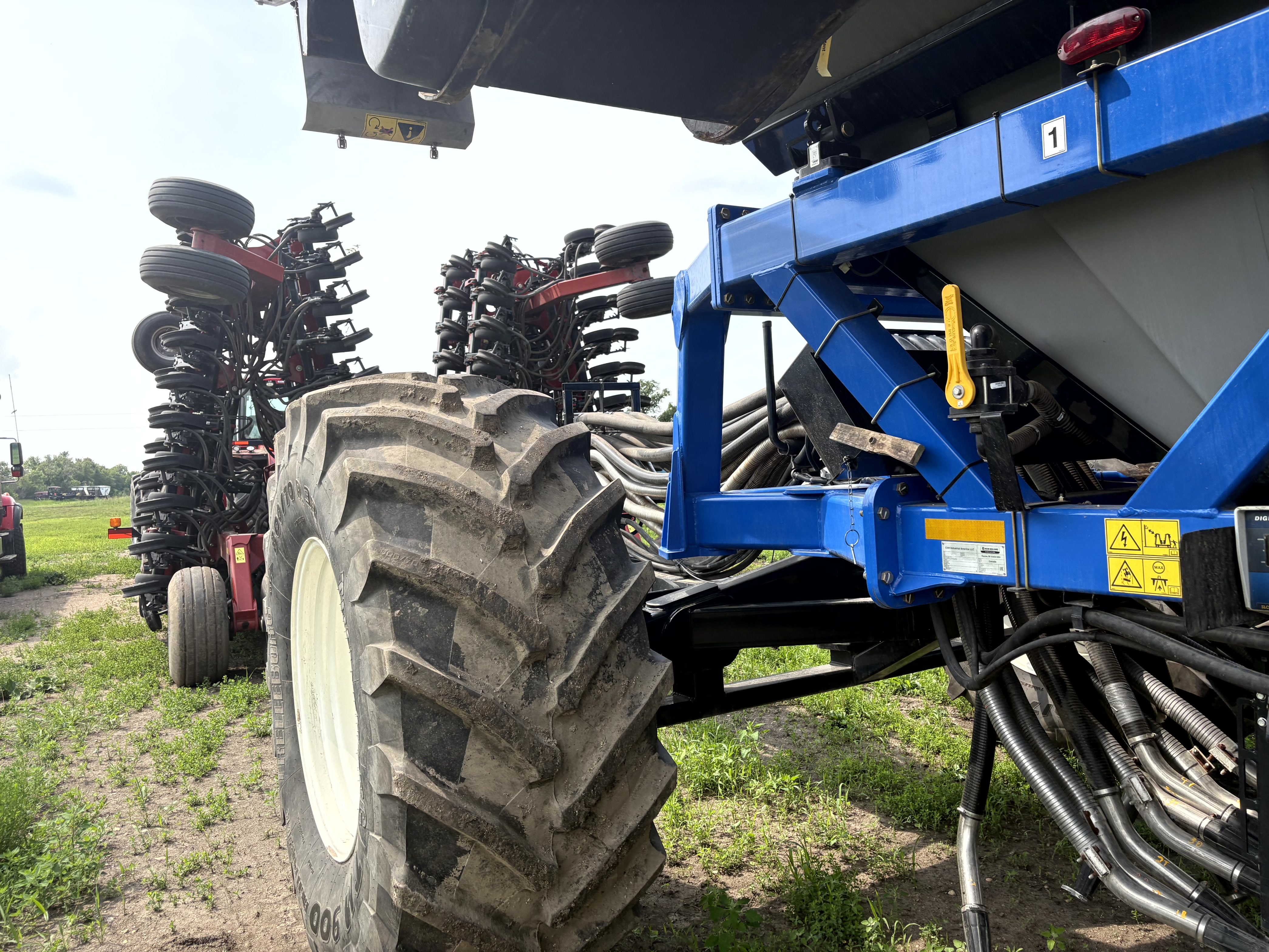 2022 New Holland P4950 Air Tank/Cart