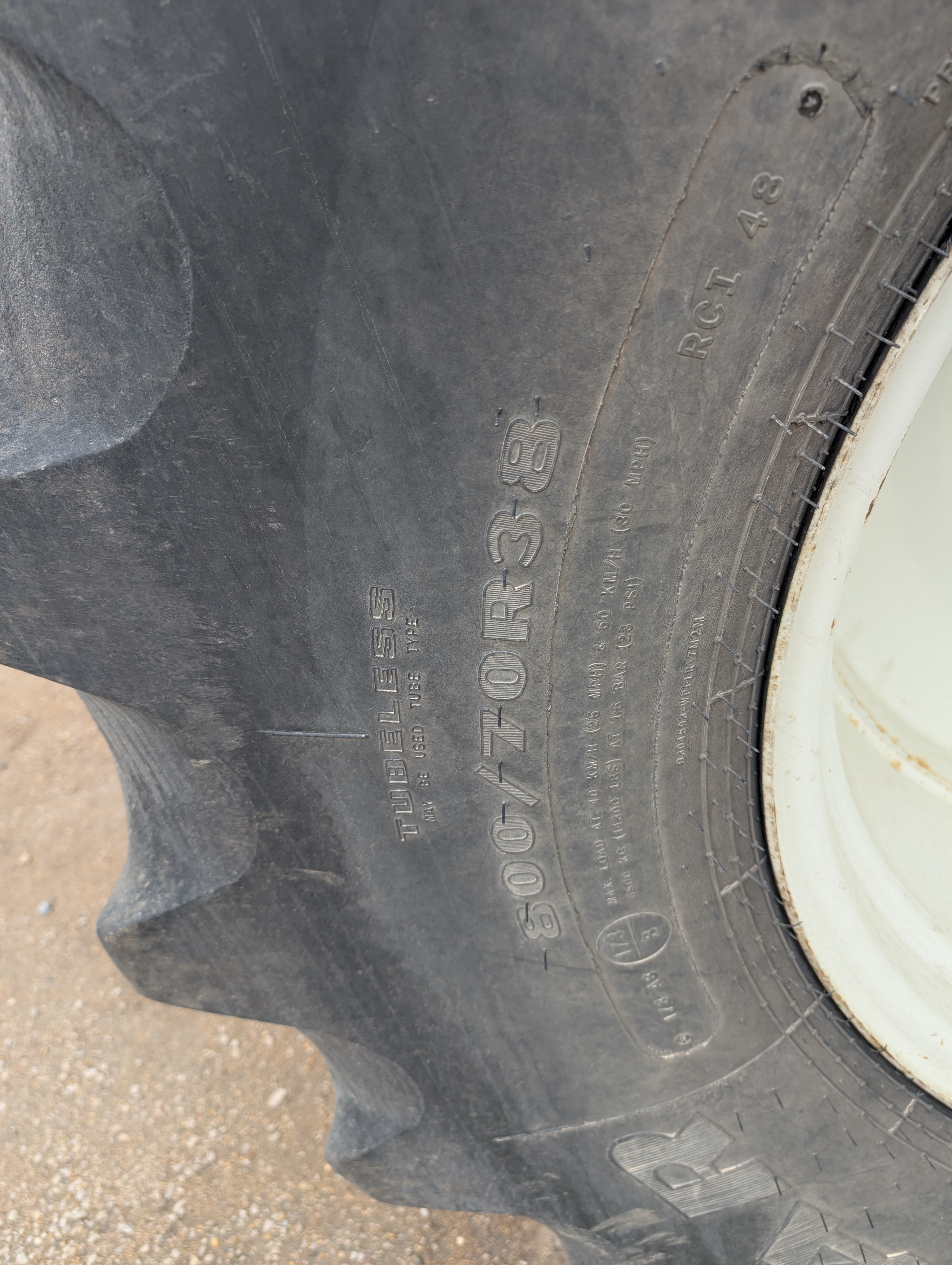 2009 New Holland T9050 Tractor 4WD