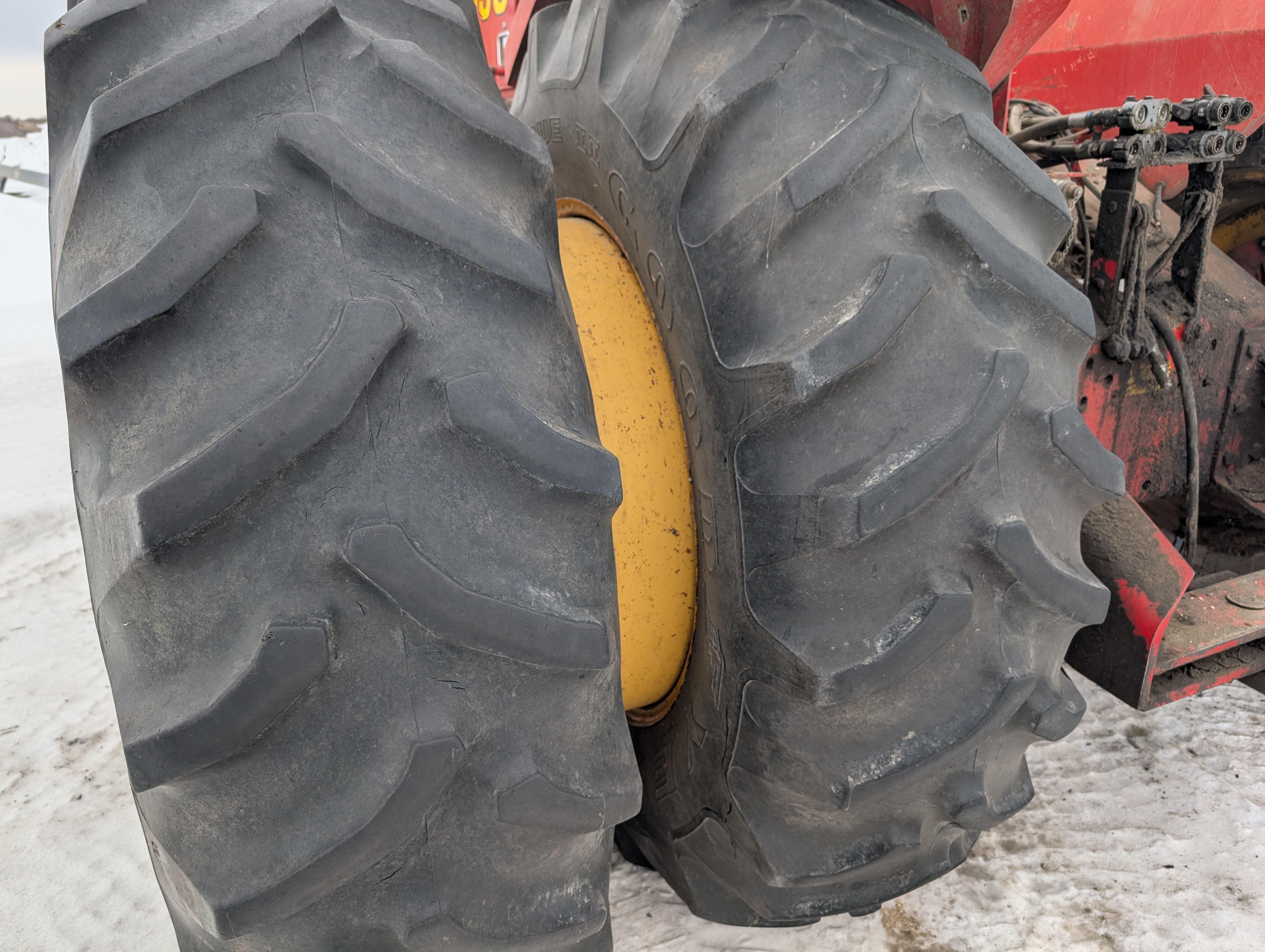 1980 Versatile 895 Tractor 4WD