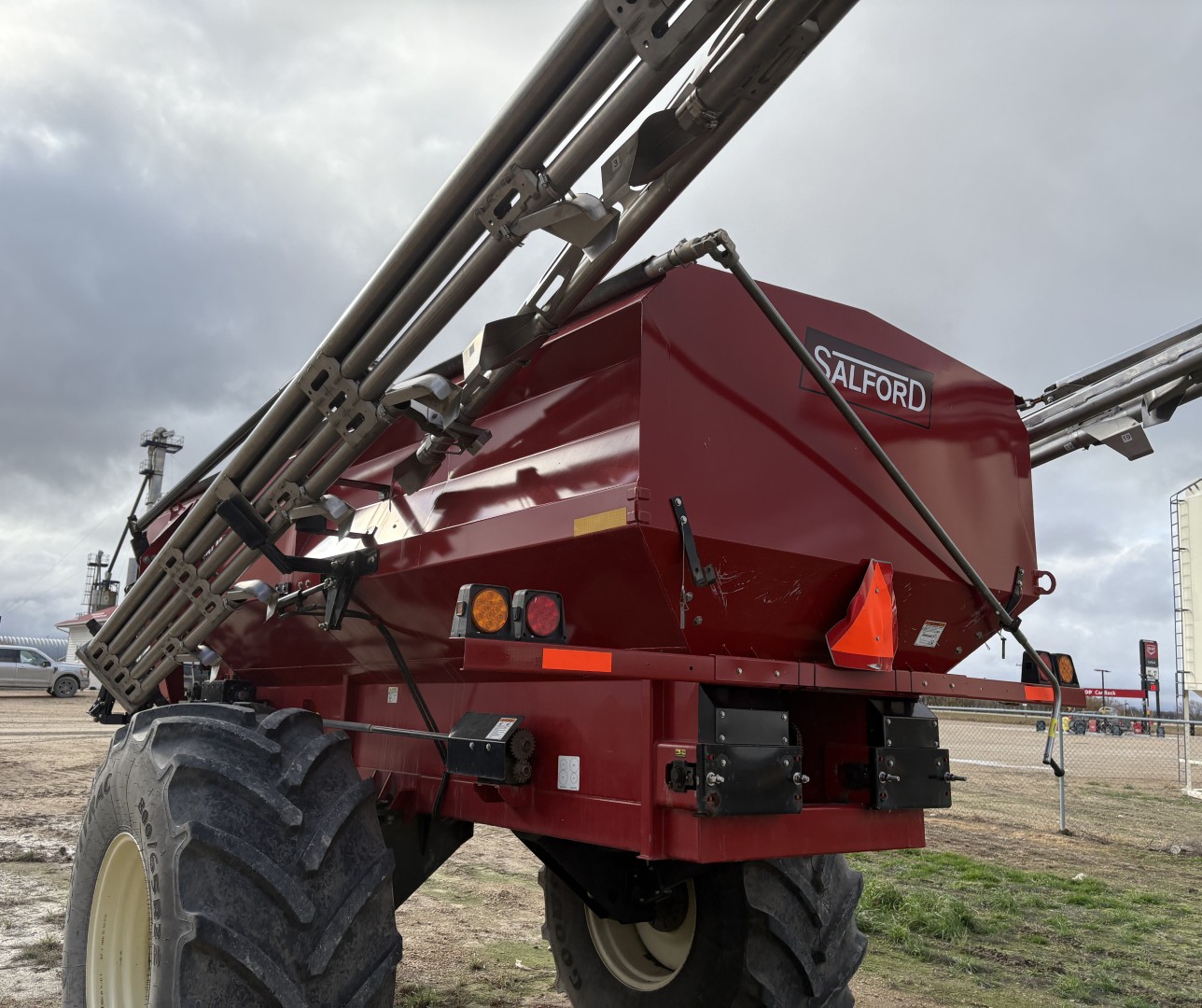 2021 Salford 8611 Fertilizer Spreader