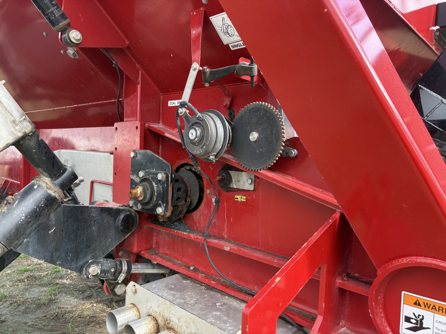 2021 Salford 8611 Fertilizer Spreader