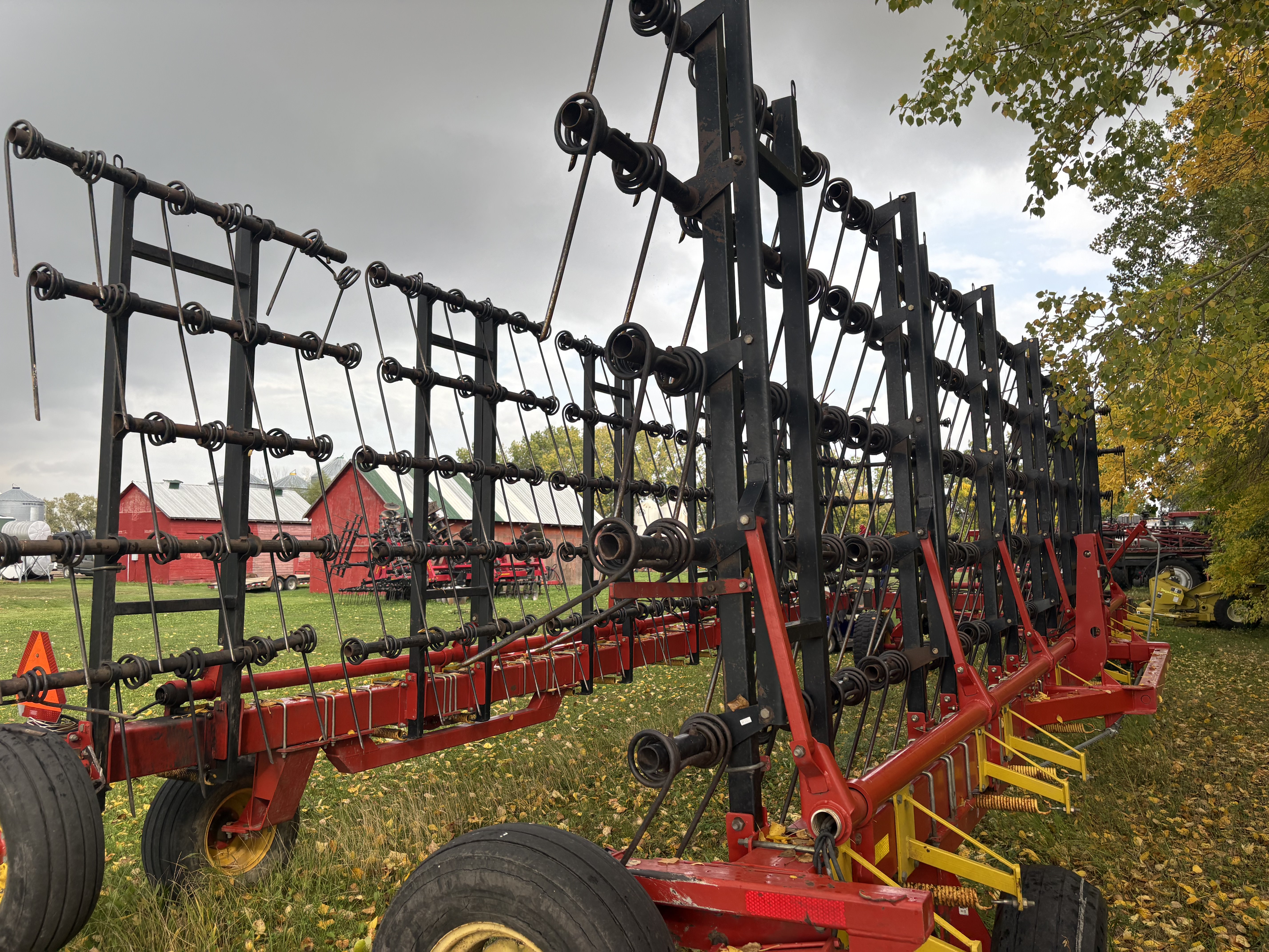 2010 Bourgault 7200 Harrow Heavy
