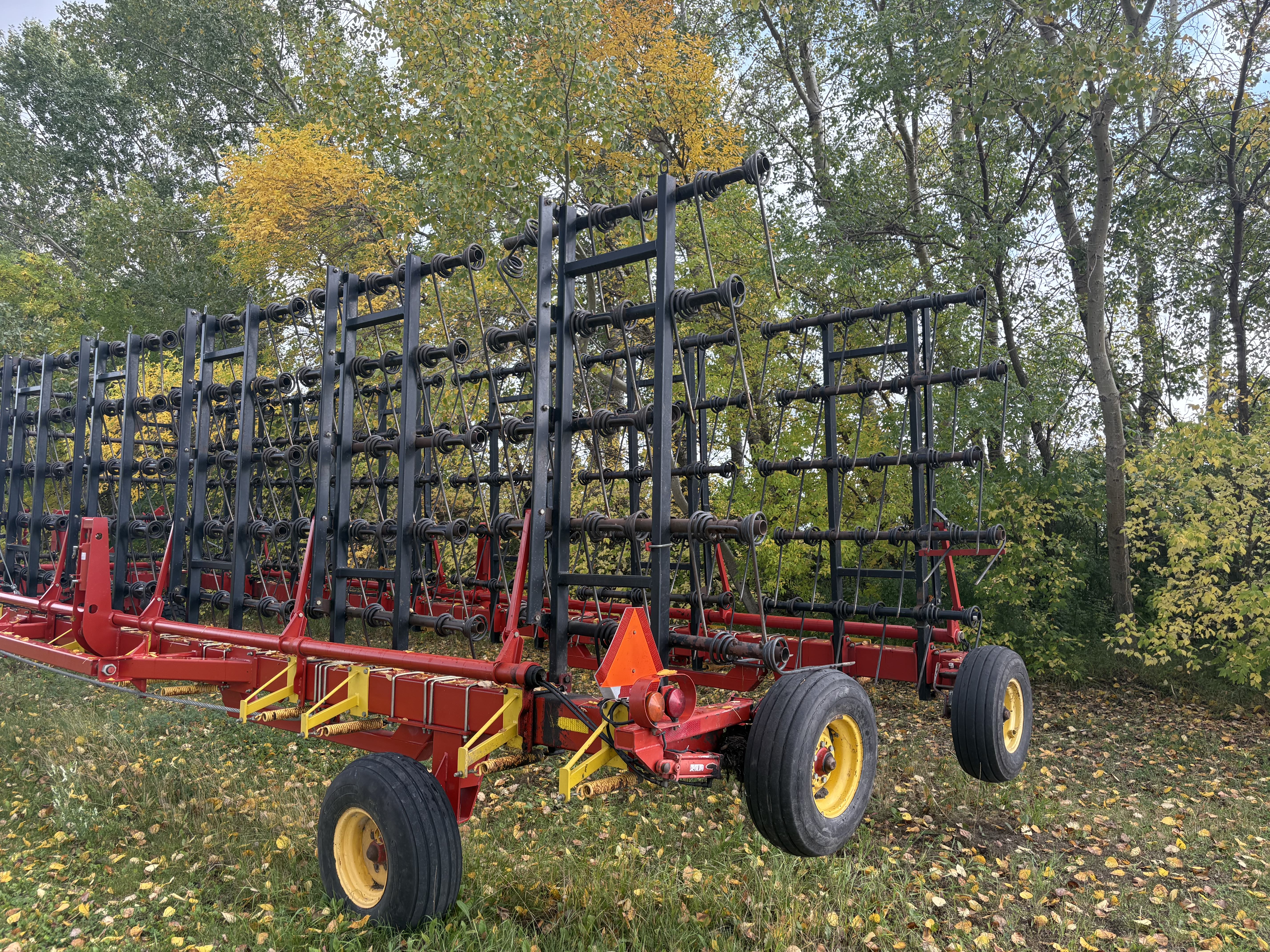 2010 Bourgault 7200 Harrow Heavy