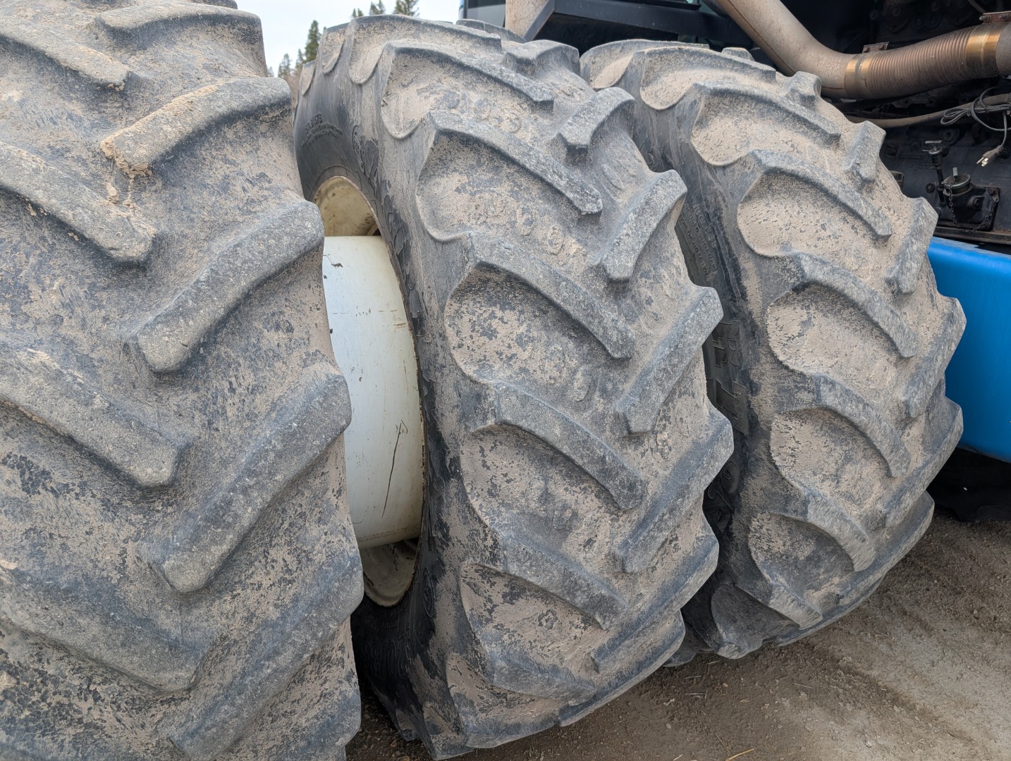 1995 New Holland 9880 Tractor 4WD