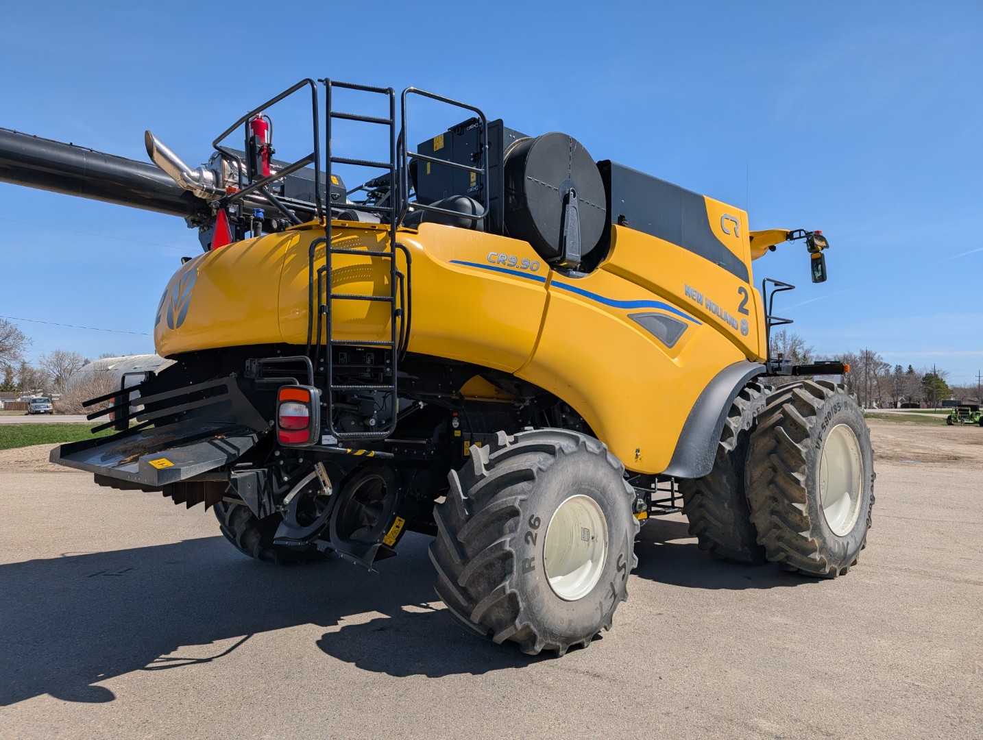 2025 New Holland CR9.90Z Combine