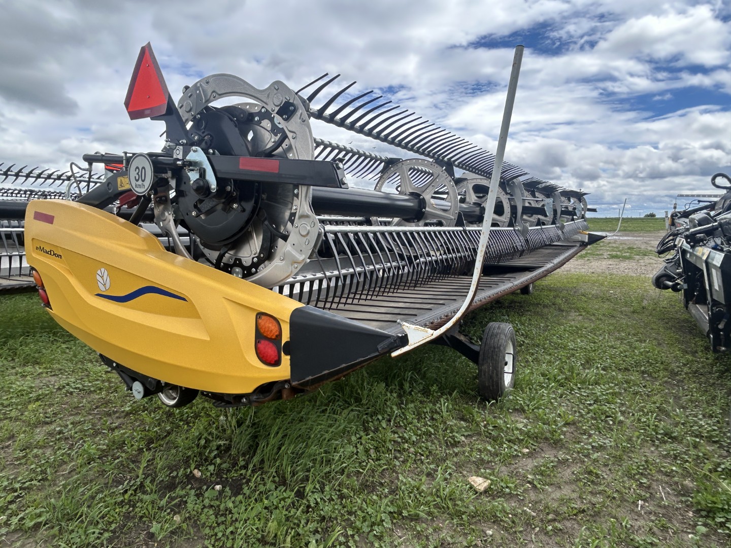 2025 MacDon FD240 Header Draper Flex