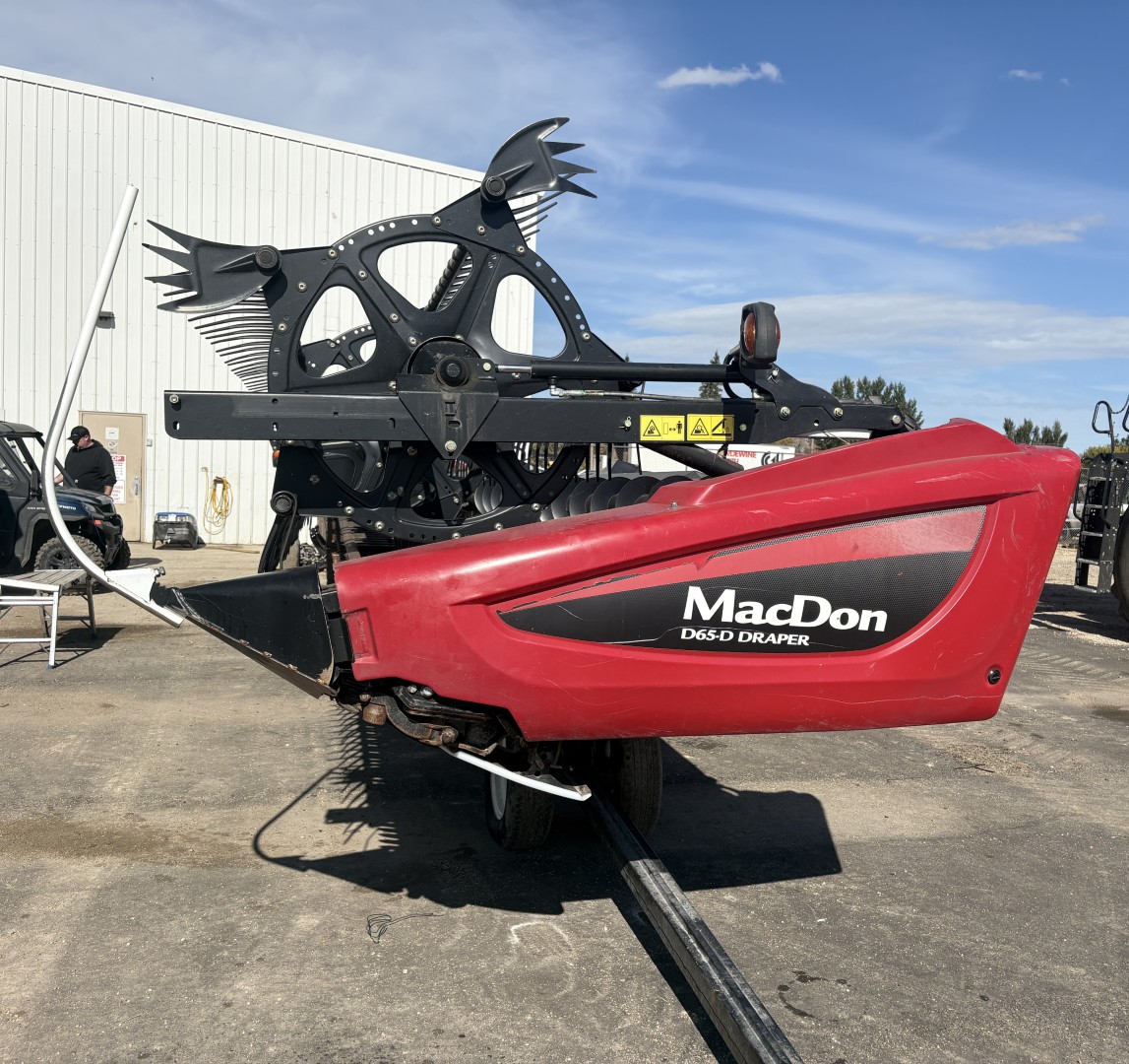 2016 MacDon D65 Header Draper