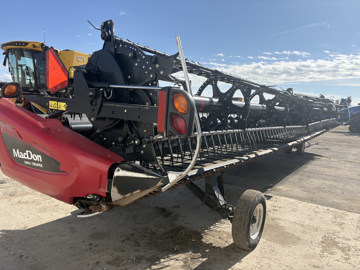 2016 MacDon D65 Header Draper
