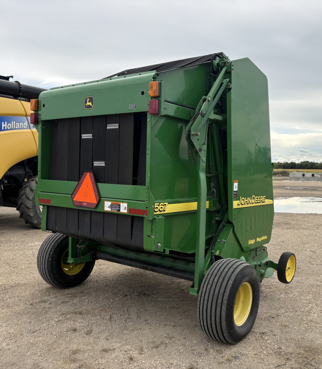 2002 John Deere 567 Baler/Round