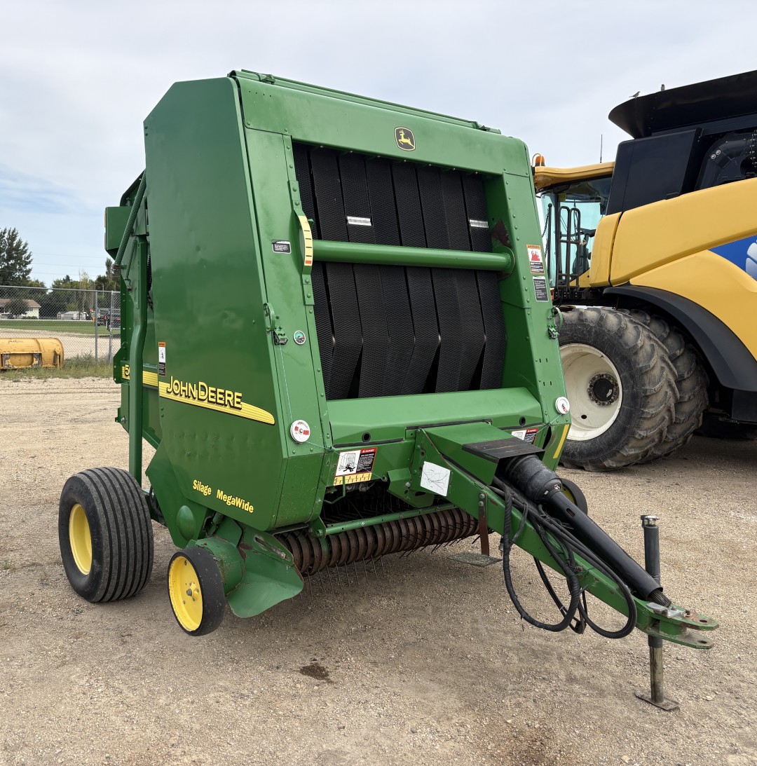 2002 John Deere 567 Baler/Round