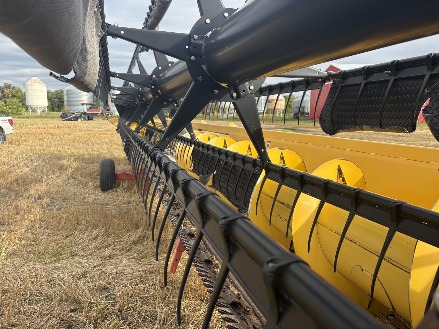 2010 New Holland 74C-35F Header Flex