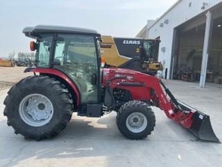 2015 Massey Ferguson MF1759L Tractor