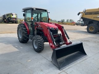 2015 Massey Ferguson MF1759L Tractor