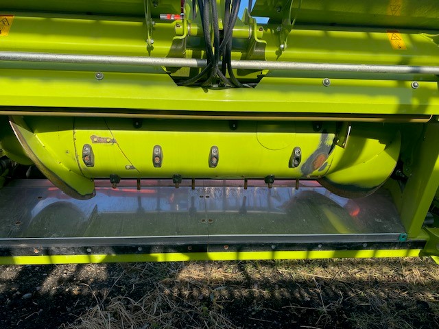 2023 CLAAS Convio 1380 Header Combine