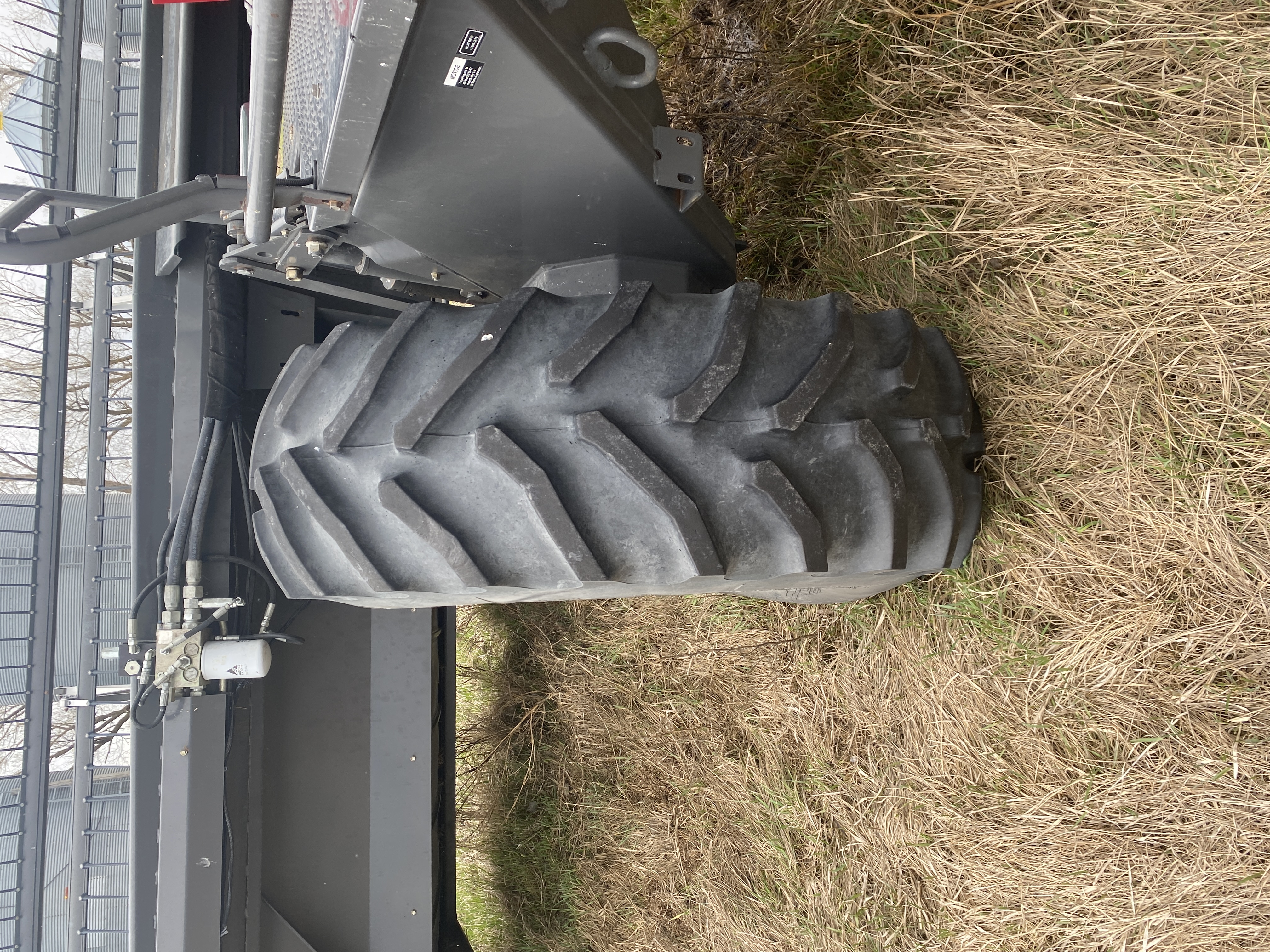 2011 Massey Ferguson MF9430 Swather