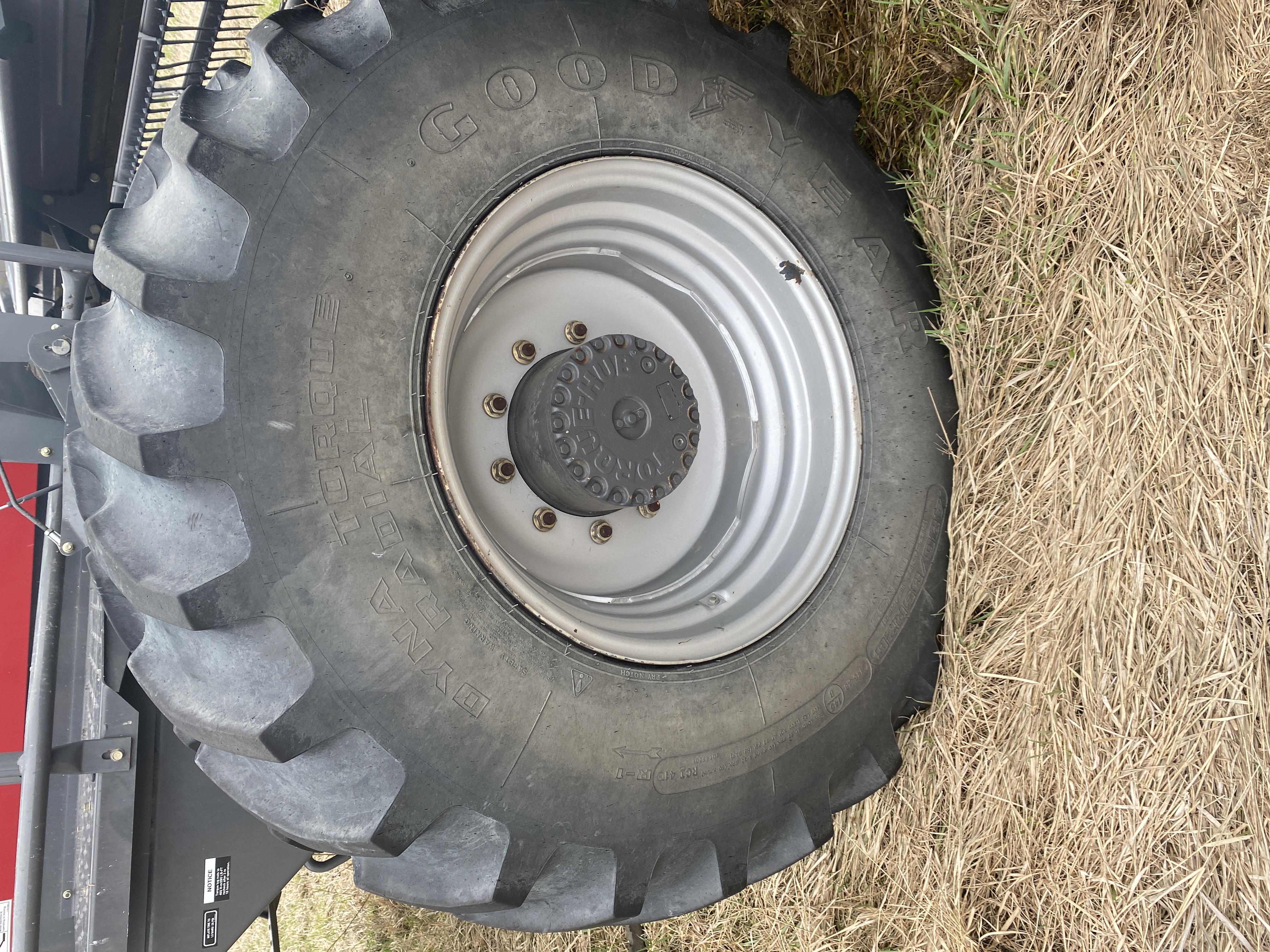 2011 Massey Ferguson MF9430 Swather