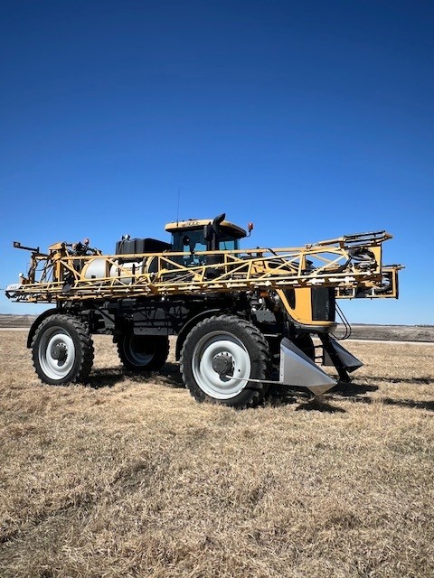 2022 RoGator RG1100C Sprayer/High Clearance