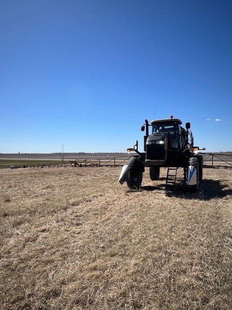 2022 RoGator RG1100C Sprayer/High Clearance