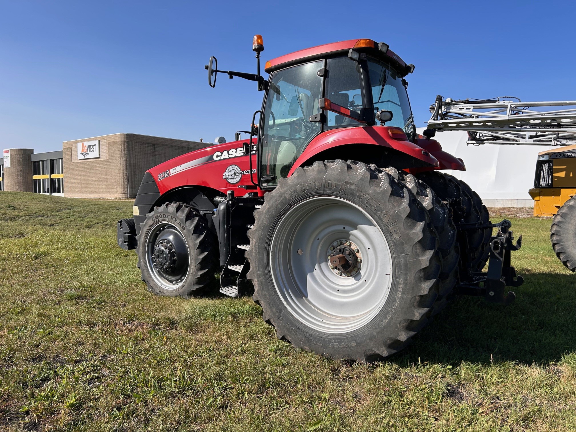 2013 Case IH Magnum 235 Tractor