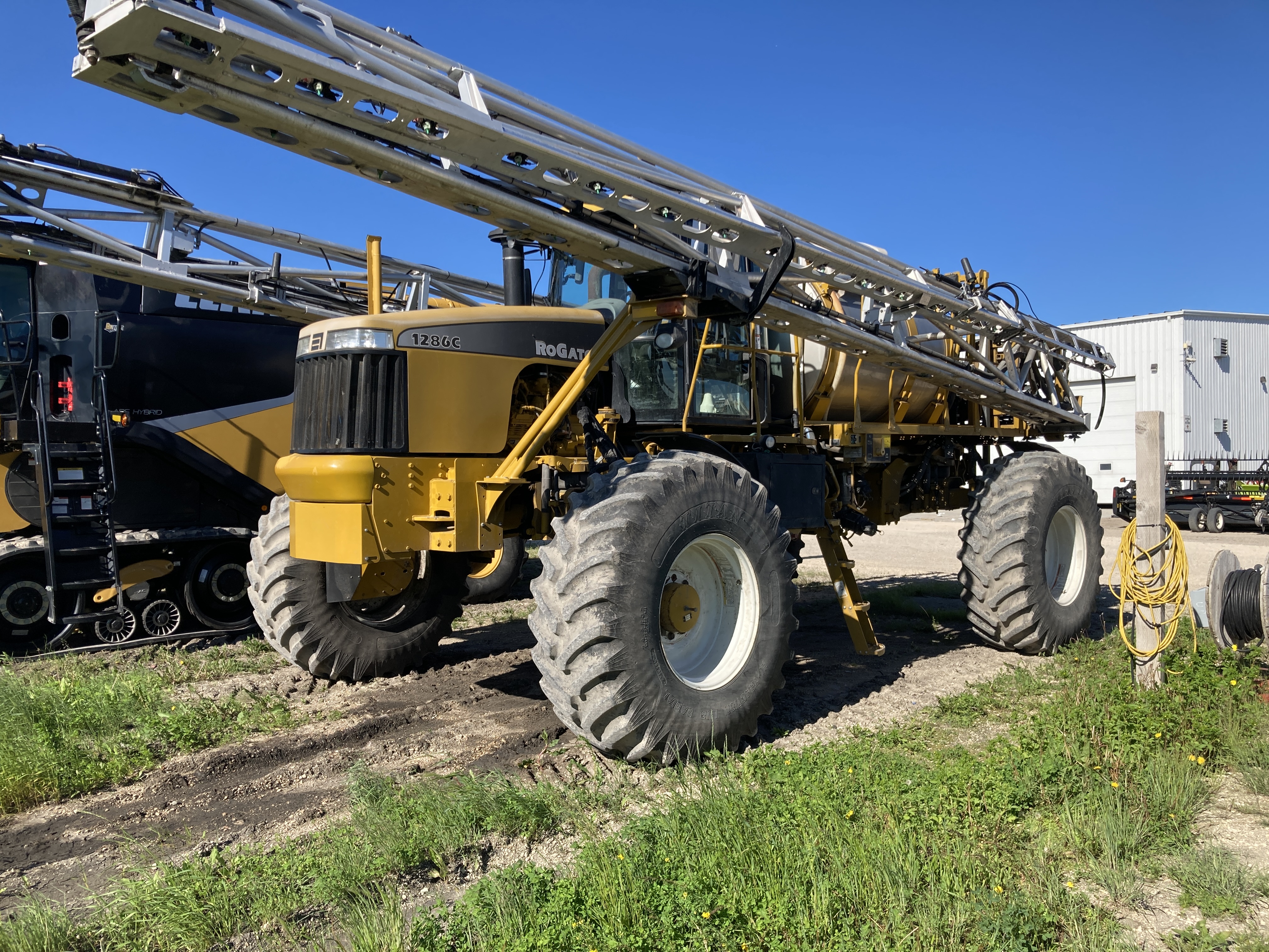 2009 RoGator 1286C Sprayer/High Clearance