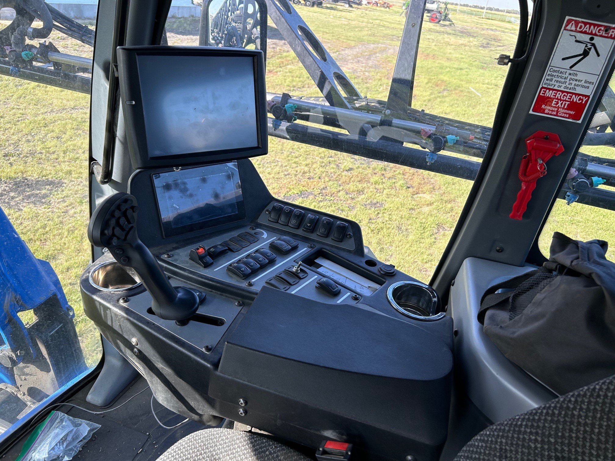 2014 New Holland SP.295F Sprayer/High Clearance