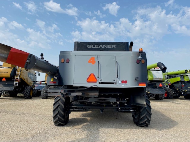 2017 AGCO Gleaner S96 Combine