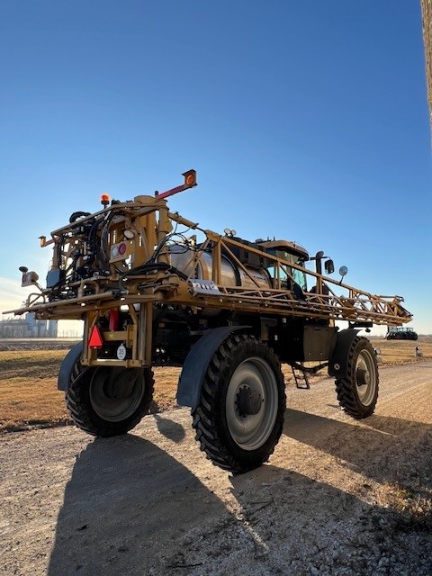 2022 RoGator RG1100C Sprayer/High Clearance