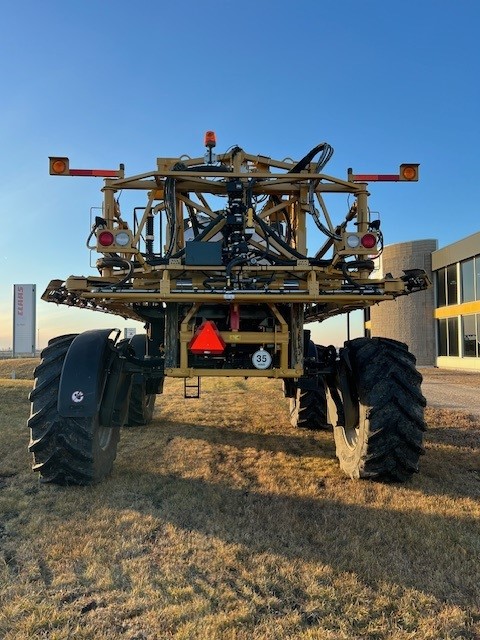 2022 RoGator RG1100C Sprayer/High Clearance