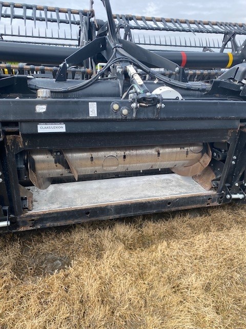 2018 MacDon FD140 LEXION Header Combine