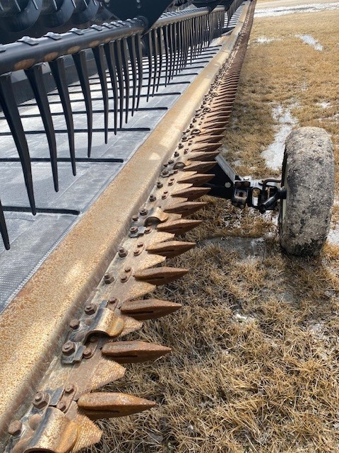 2018 MacDon FD140 LEXION Header Combine