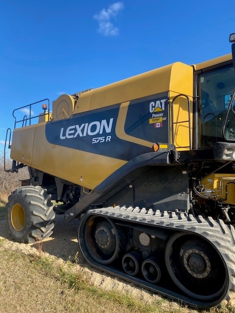 2009 Caterpillar 575R Combine