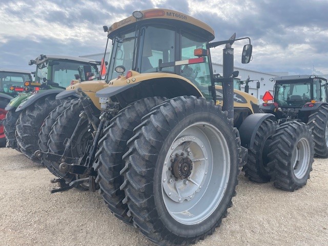 2005 Challenger MT665B Tractor